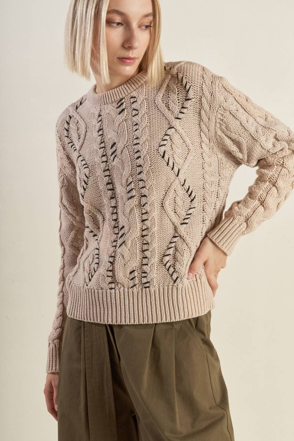 A sweater knit top - FSW1085: KHAKI BLACK / Contemporary