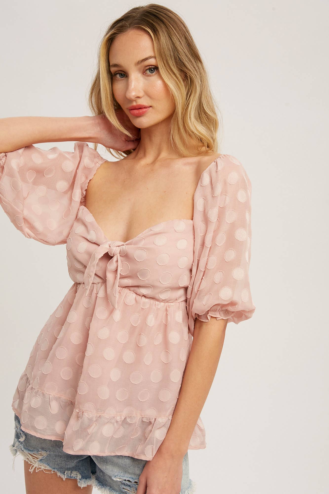 POLKA DOT FRONT TIE BLOUSE: BLACK / M