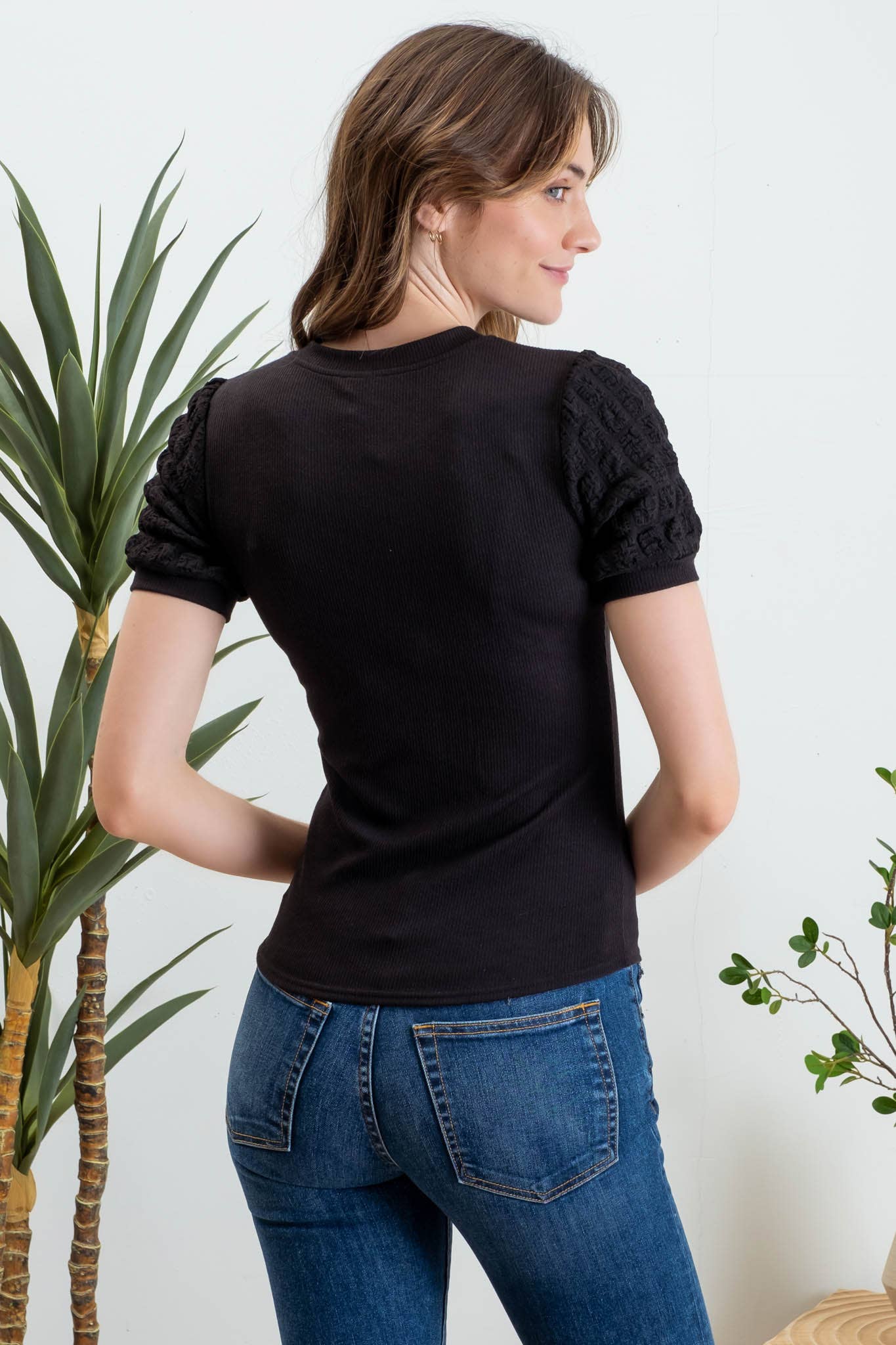 POPCORN SLEEVE KNIT TOP: BLACK