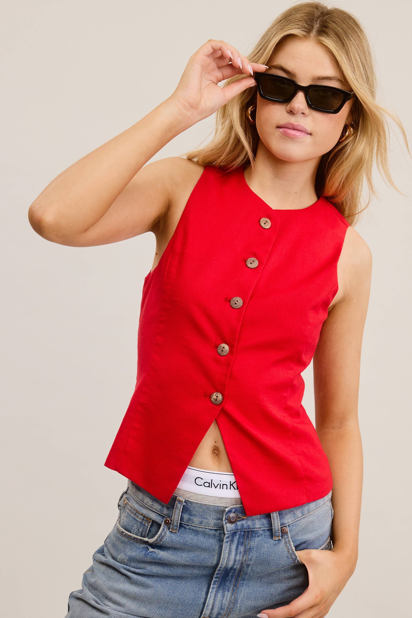 MT1661 ROUND-NECK SLEEVELESS BUTTONED WAISTCOAT VEST: Black / L
