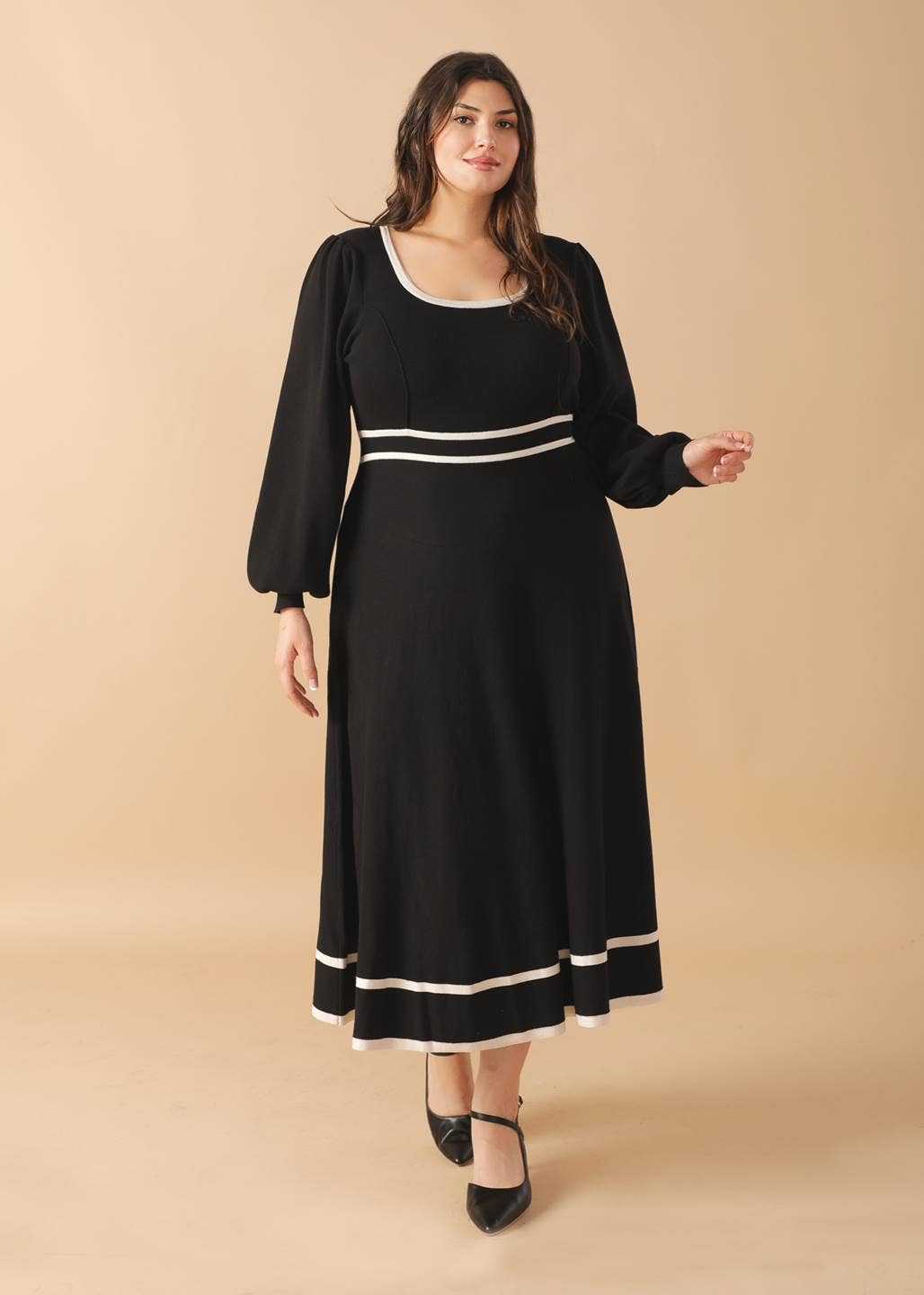 Black and white sweater knit midi dress - ISW5312-P: