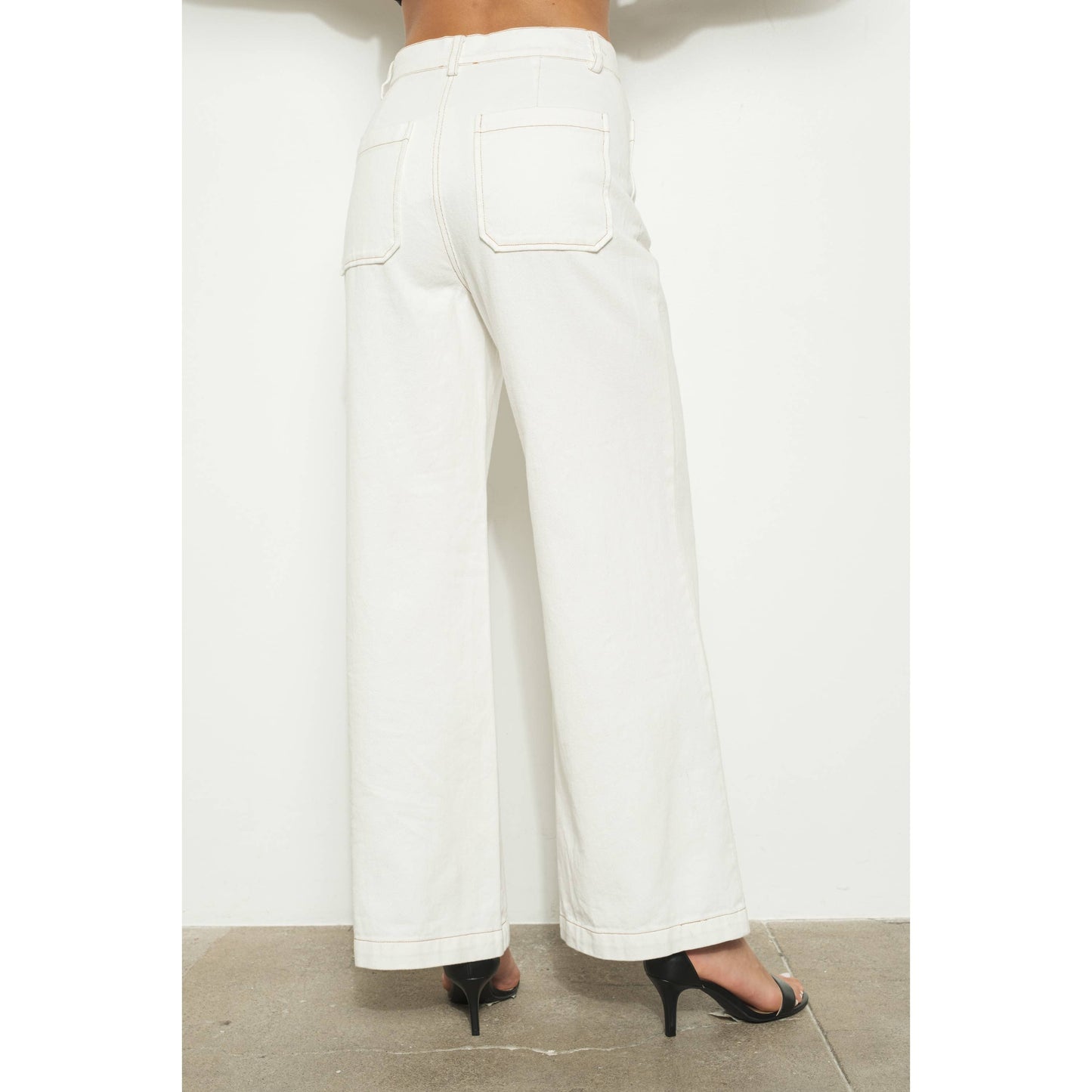 Cotton Front Double Pocket Straight Pants: WHITE