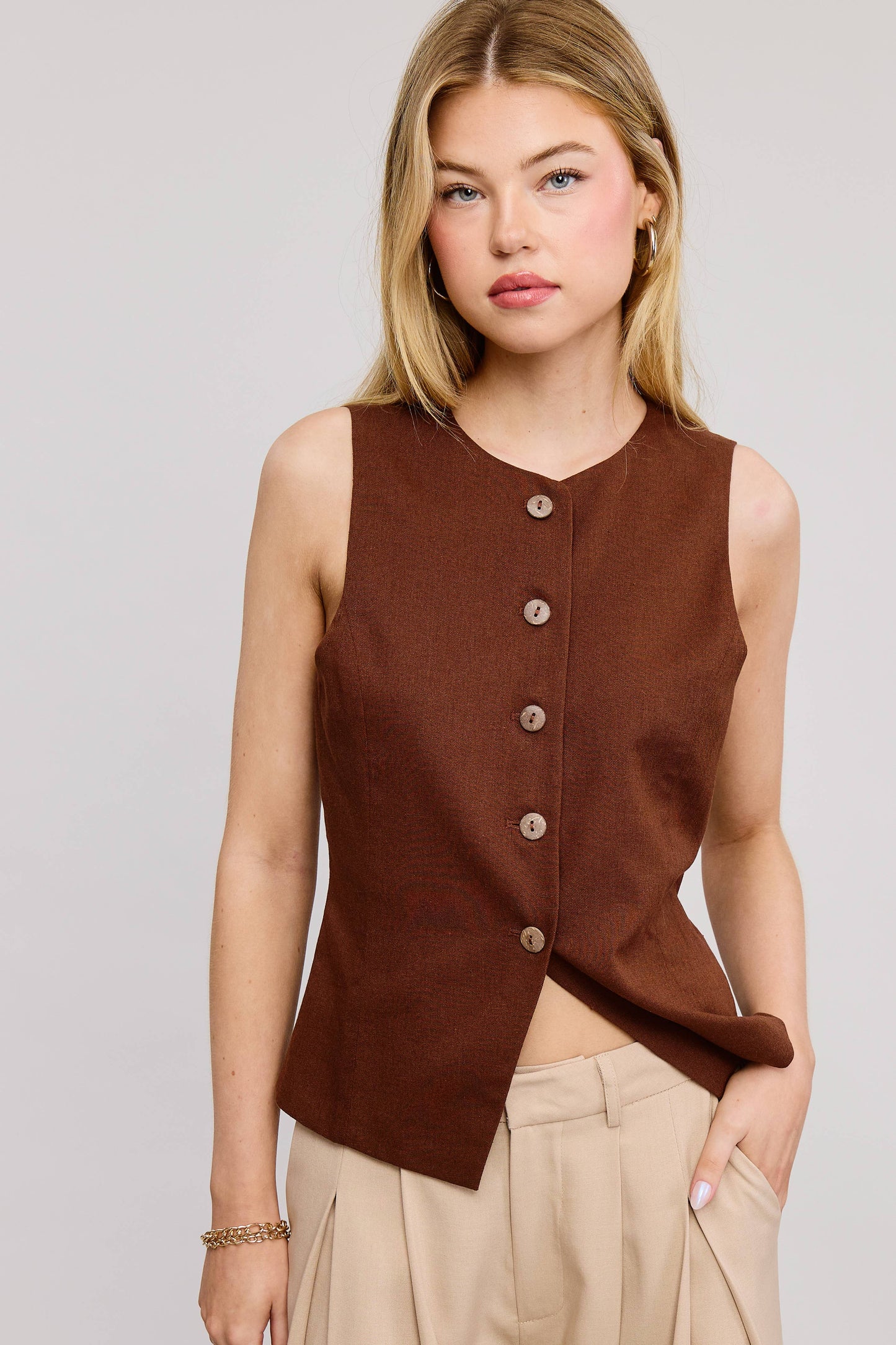 MT1661 ROUND-NECK SLEEVELESS BUTTONED WAISTCOAT VEST: Black / L