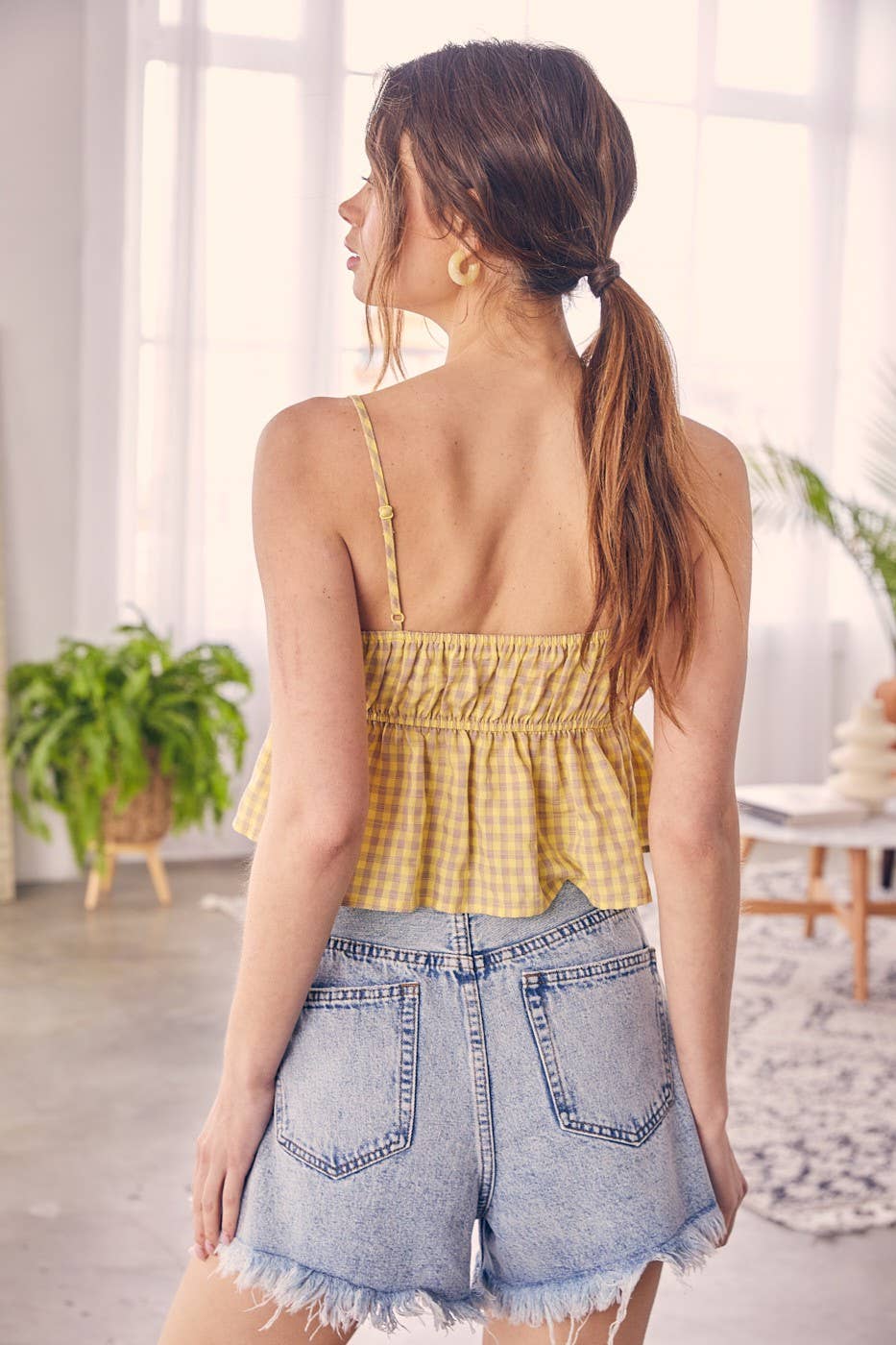 FRONT BOW TIE GINGHAM TOP: Yellow/purple