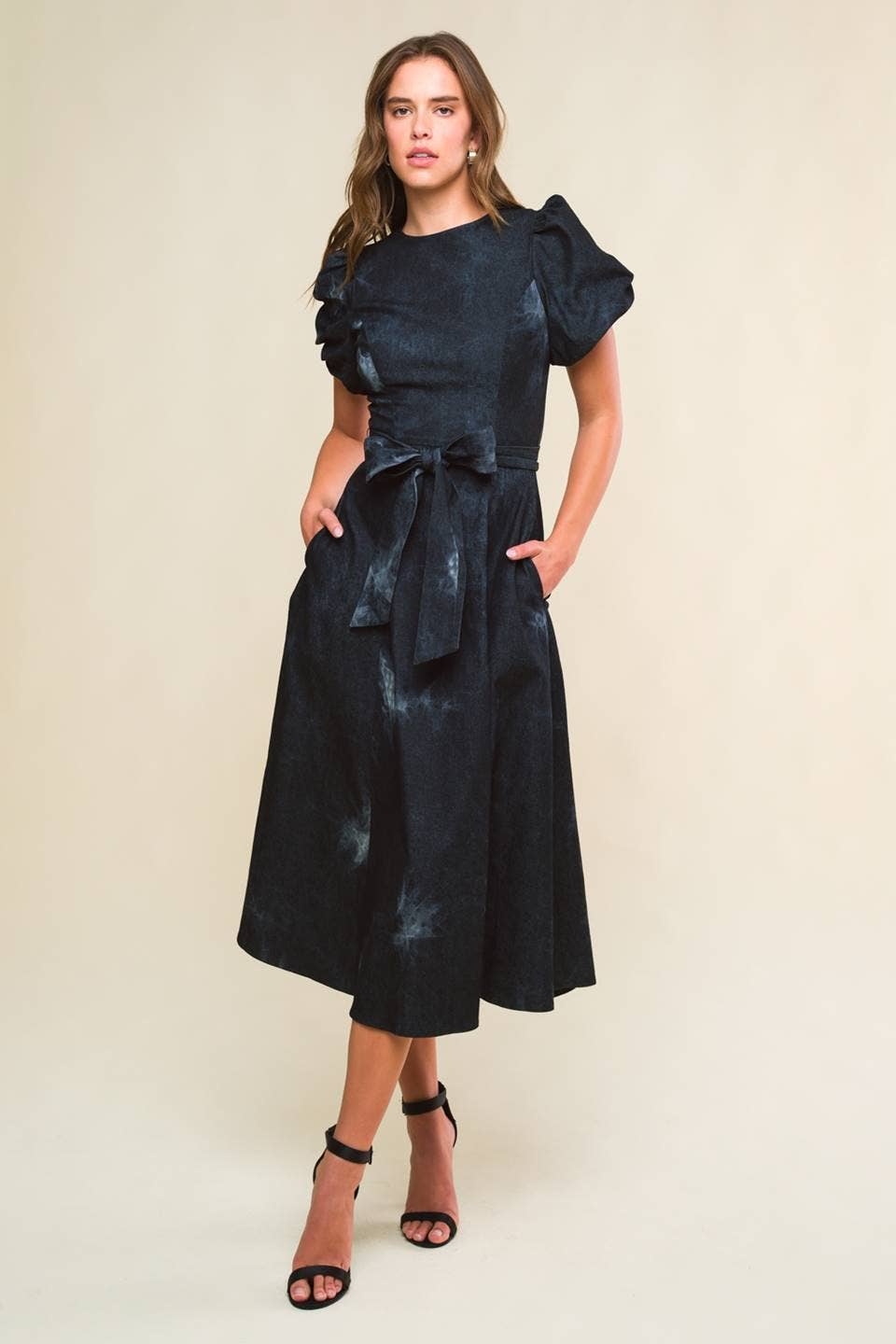 A printed twill midi dress - ID21444: BLACK DENIM / Contemporary STATUS HAYMARKET A printed twill midi dress - ID21444: BLACK DENIM / Contemporary STATUS HAYMARKET