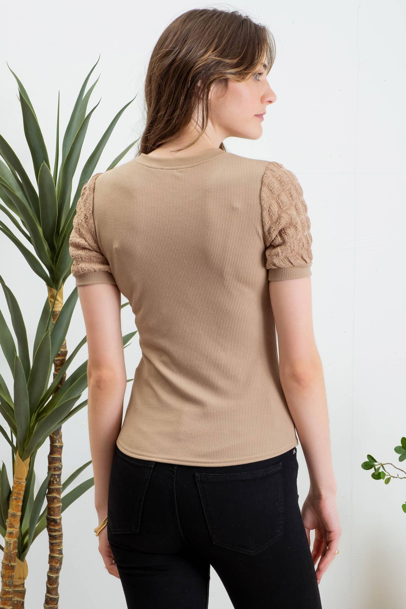 POPCORN SLEEVE KNIT TOP: BLACK
