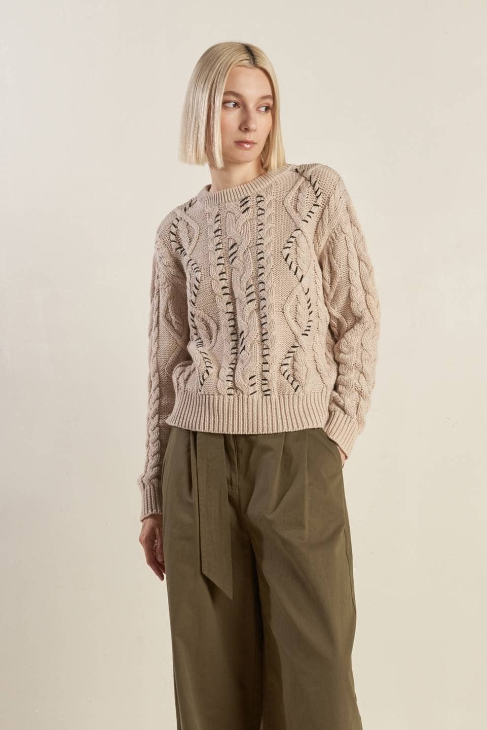 A sweater knit top - FSW1085: KHAKI BLACK / Contemporary