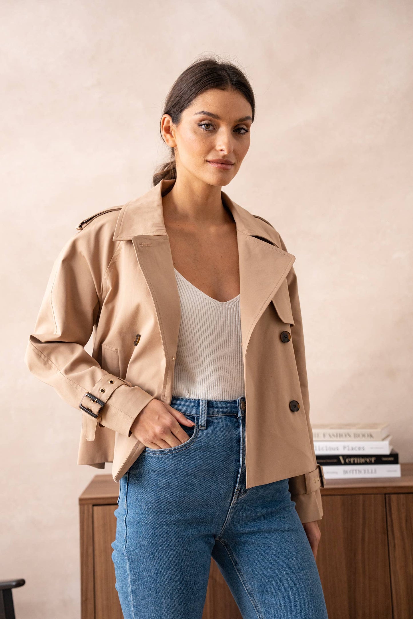 Plain cropped cotton trench coat: Beige