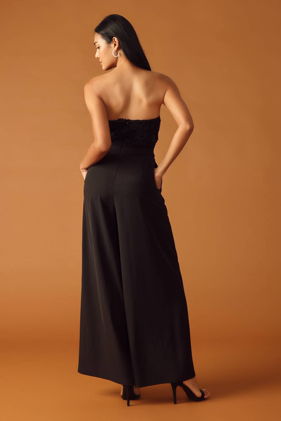 A woven jumpsuit - IP8672: Black / Contemporary