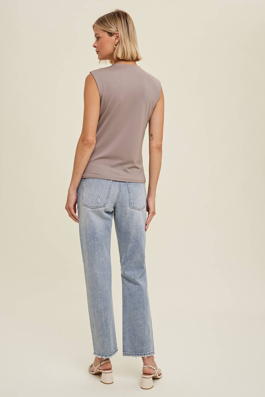 SLEEVELESS ASYMMETRICAL NECK DETAIL TOP / WL23-7908: MIDNIGHT