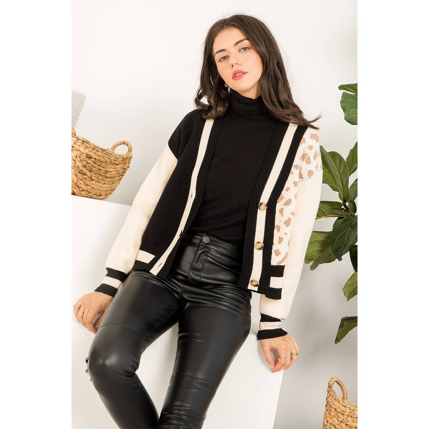 Leopard Knit Cardigan: BLACK