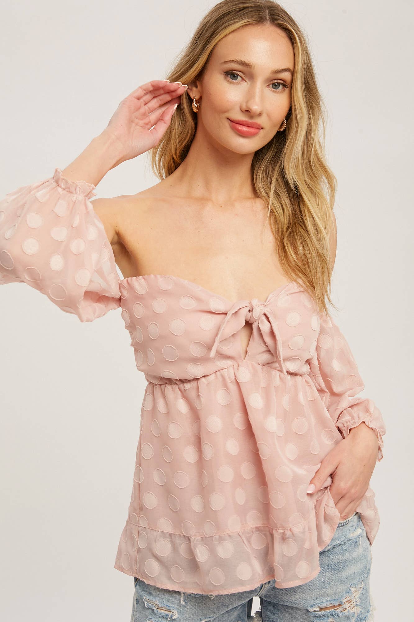 POLKA DOT FRONT TIE BLOUSE: BLACK / M