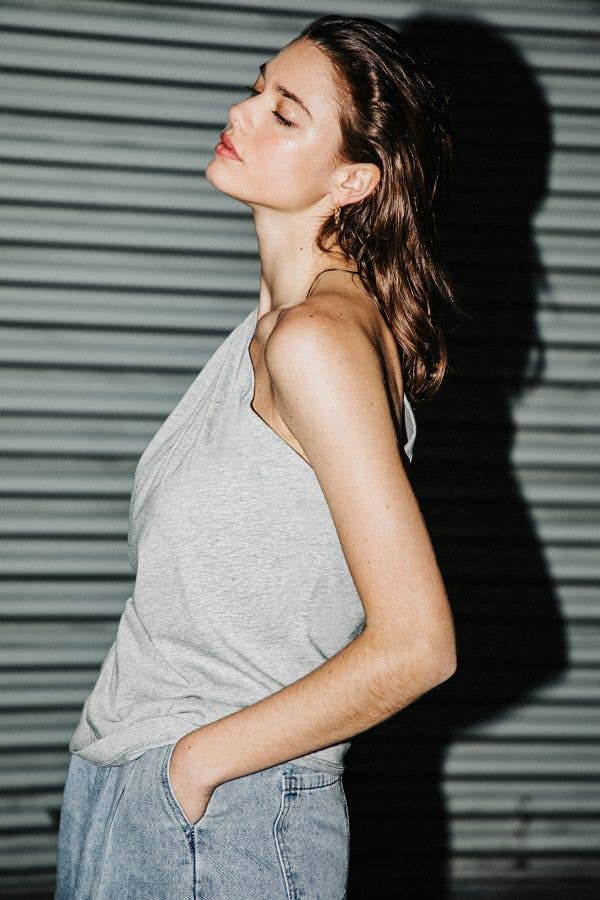 Cold shoulder tee - FT1027-A: H. GREY / Contemporary