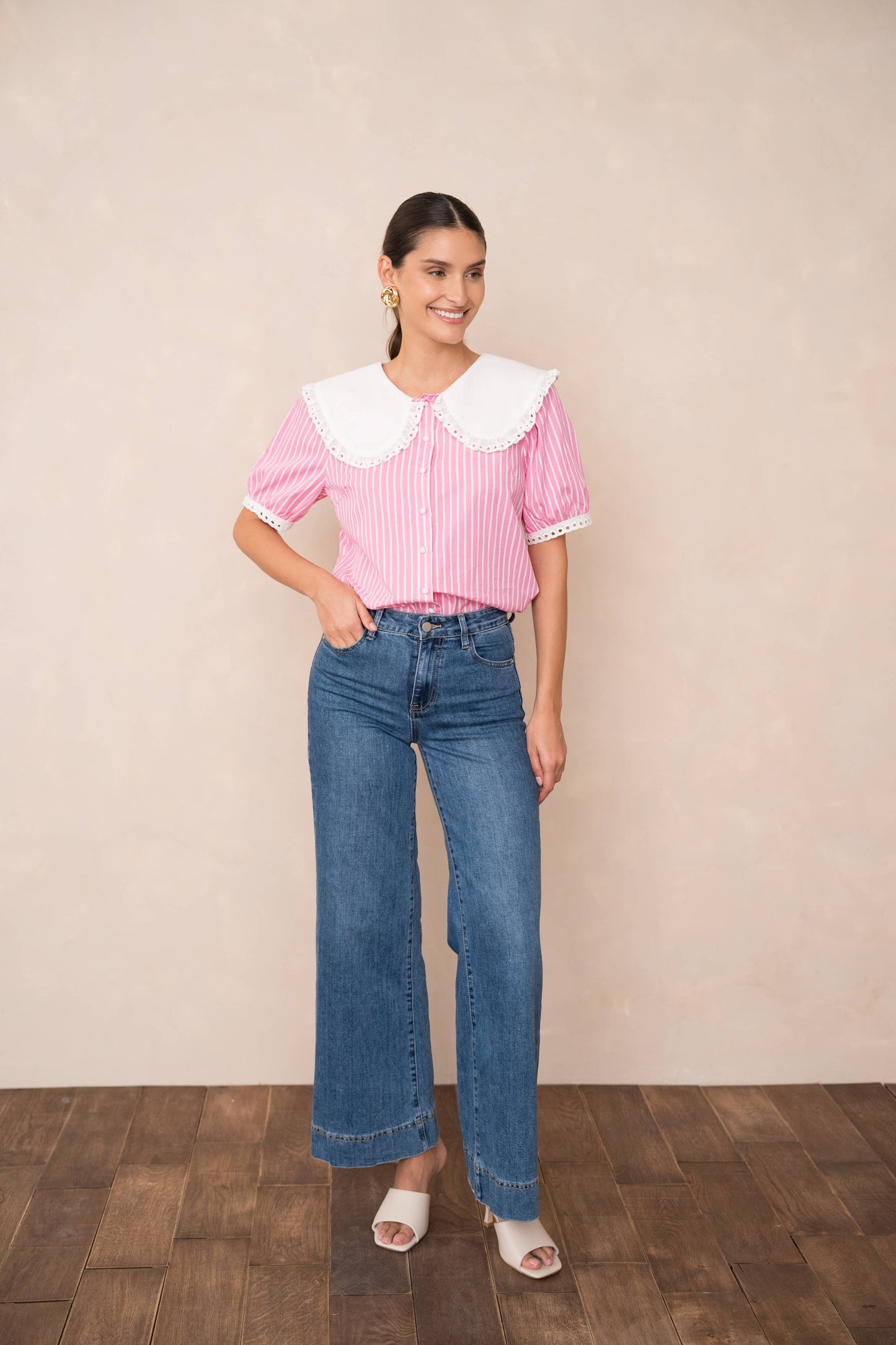 Cotton shirt with Peter Pan collar and short sleeves: Sky Blue