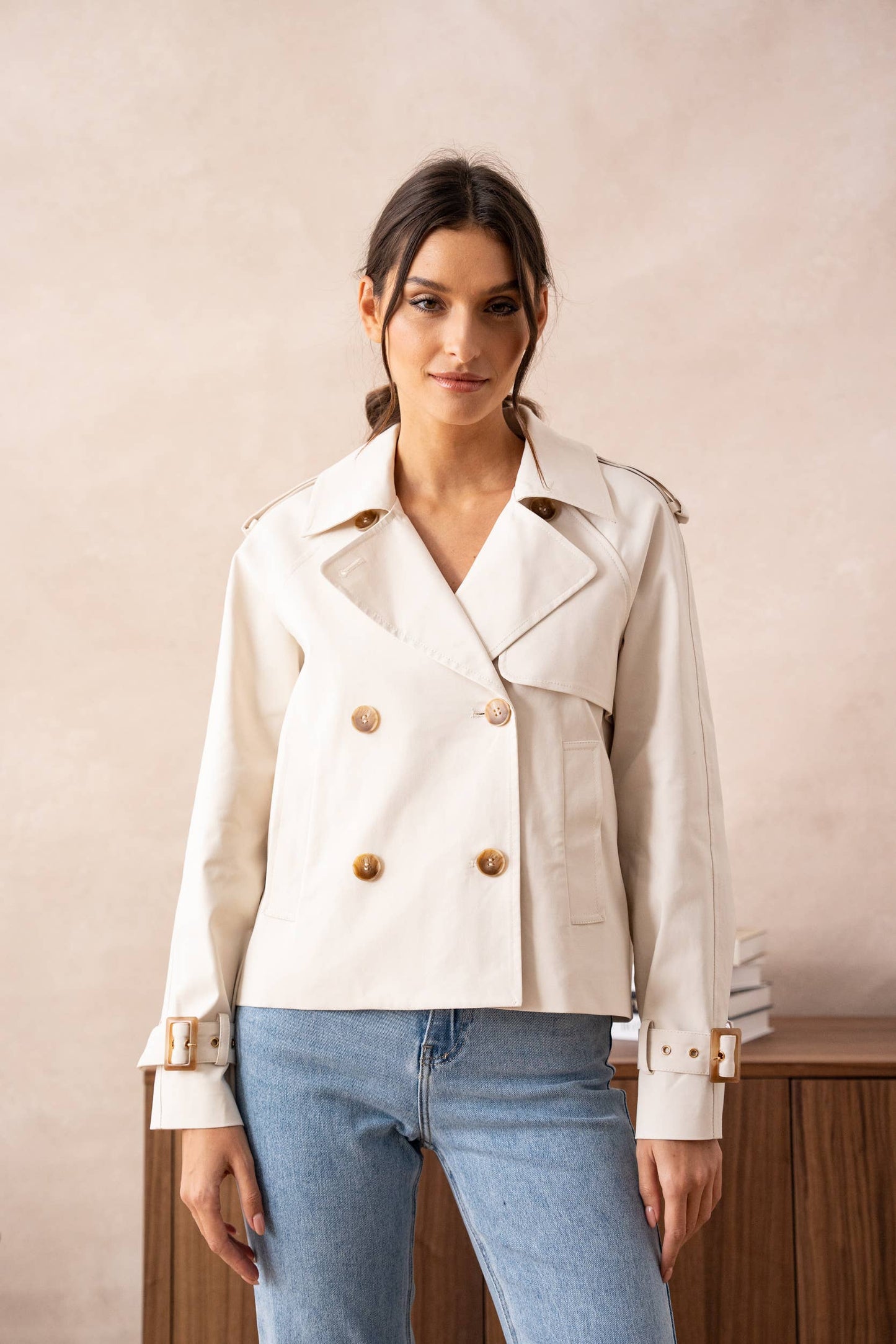 Plain cropped cotton trench coat: Beige