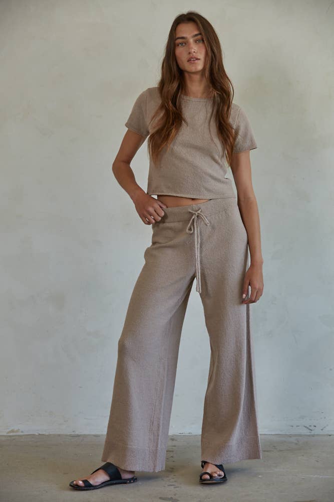 Mocha Short Sleeve Crop Top: Mocha