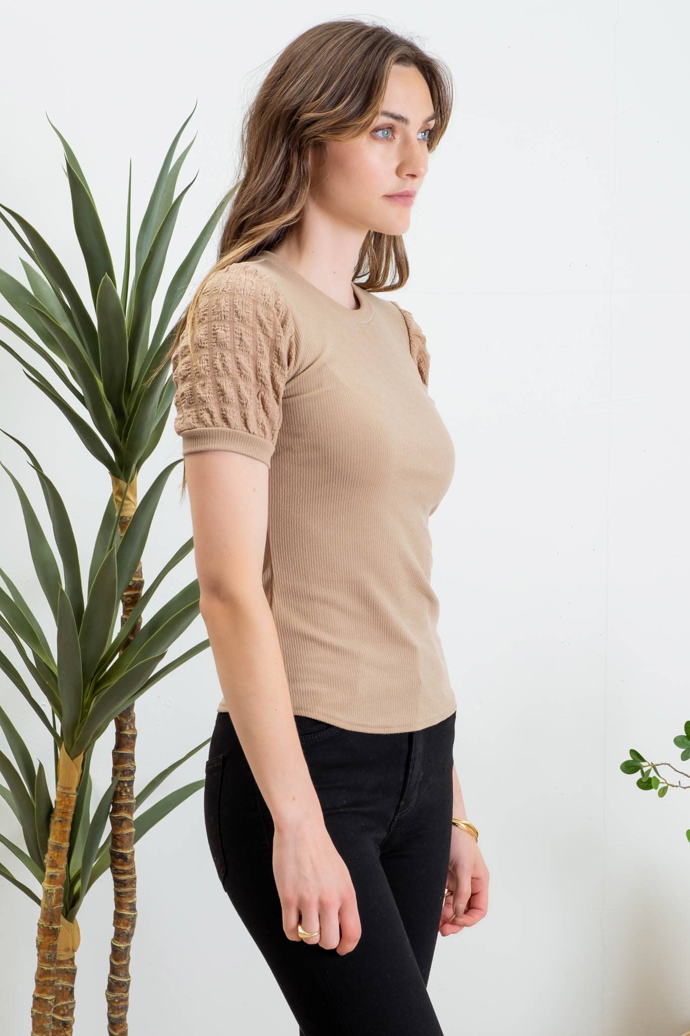 POPCORN SLEEVE KNIT TOP: BLACK