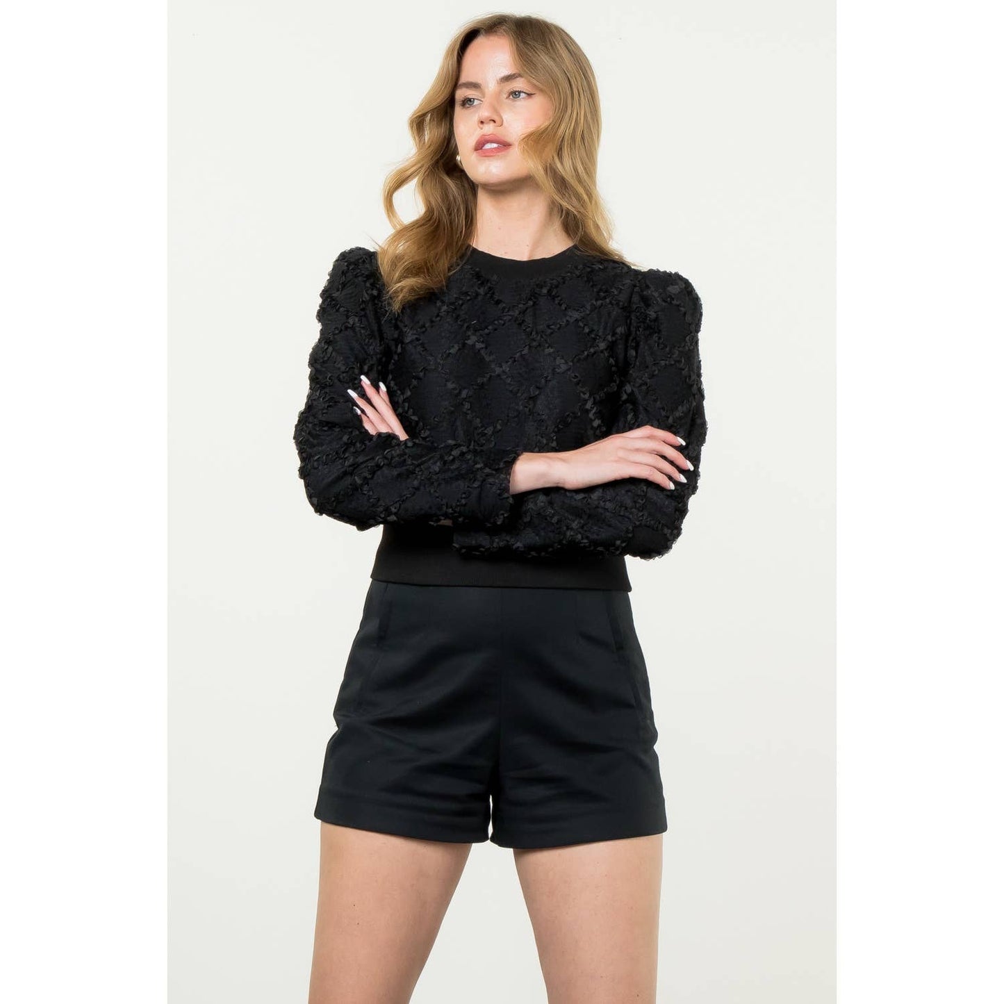 Long Sleeve Detailed Lace Top: BLACK / M