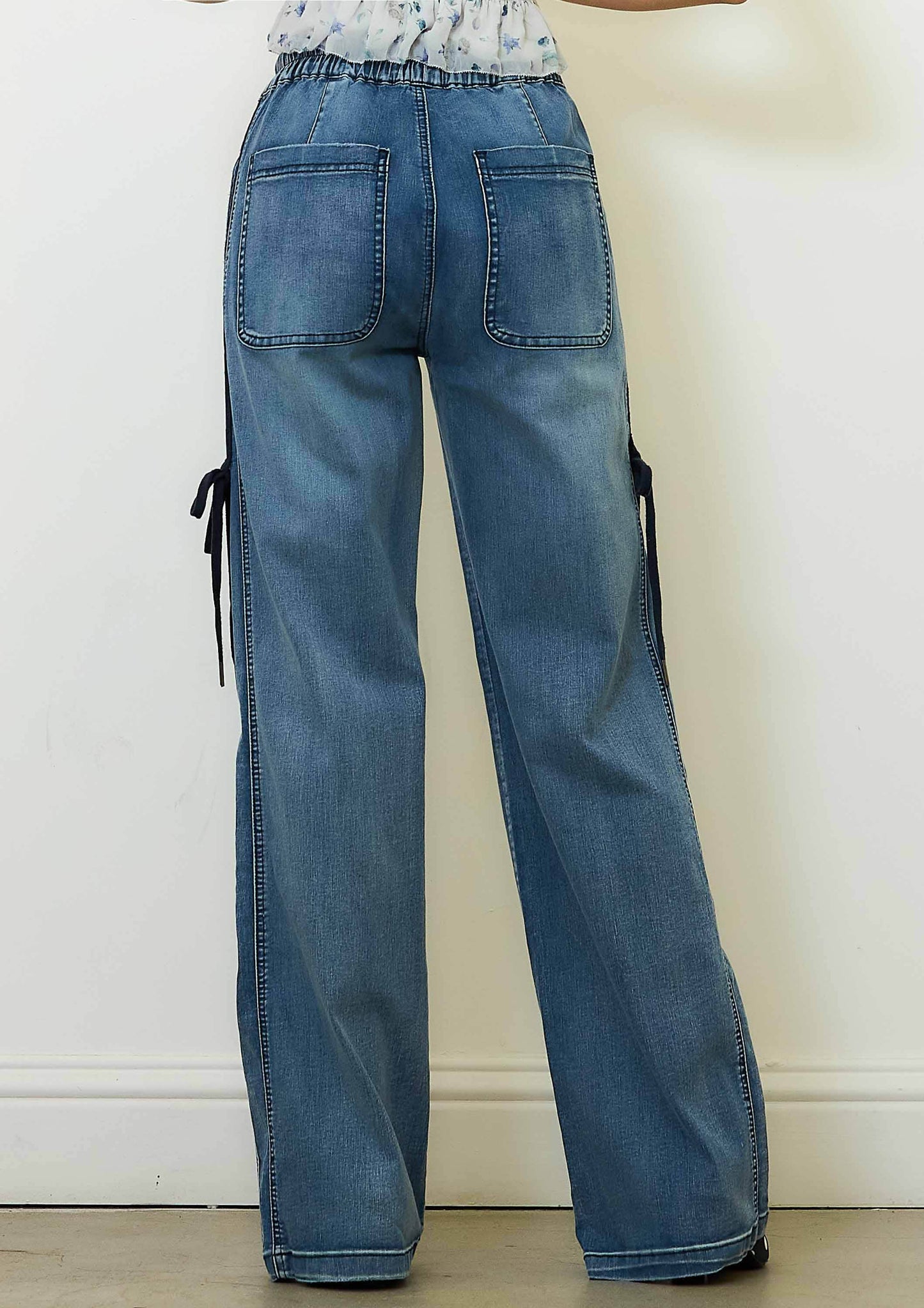 Straight Jeans With Ribbon Detail: Medium Stone