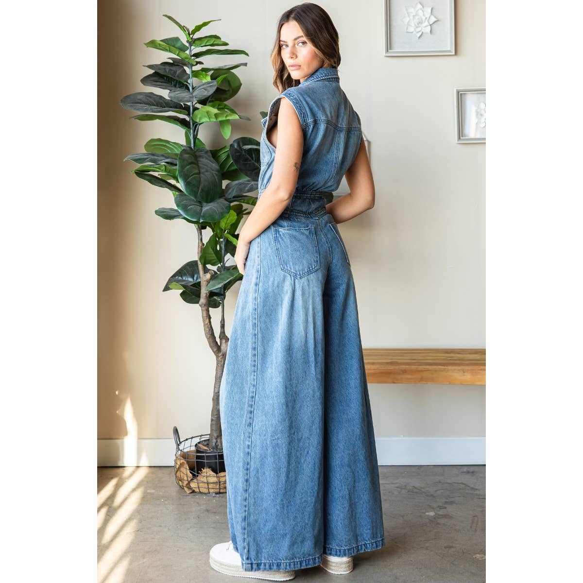 Denim Button Down Sleeveless Jumpsuit: Medium Wash