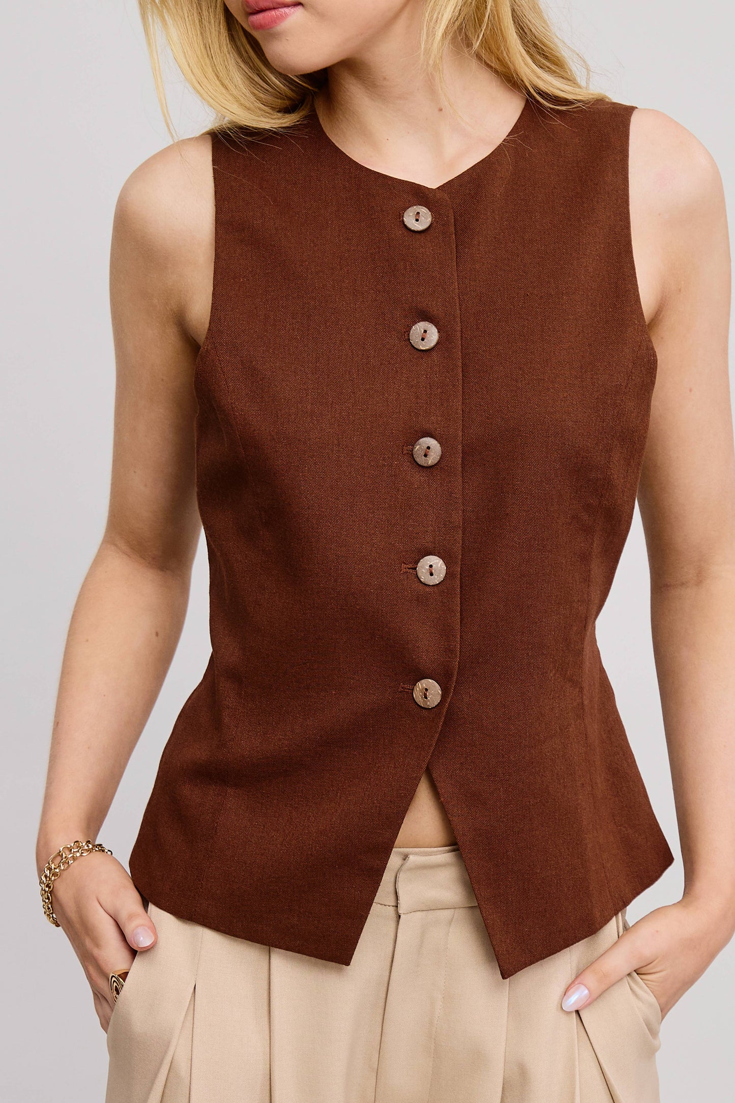 MT1661 ROUND-NECK SLEEVELESS BUTTONED WAISTCOAT VEST: Black / L