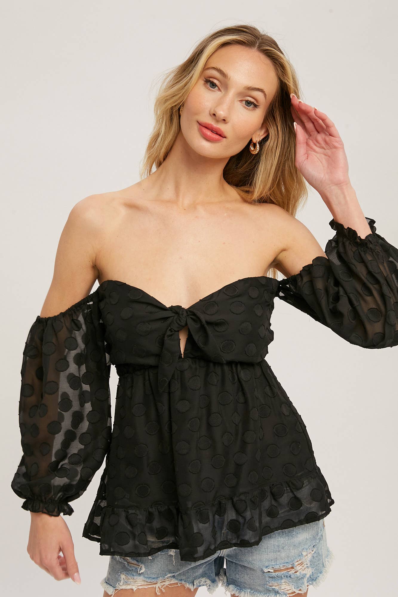POLKA DOT FRONT TIE BLOUSE: BLACK / M