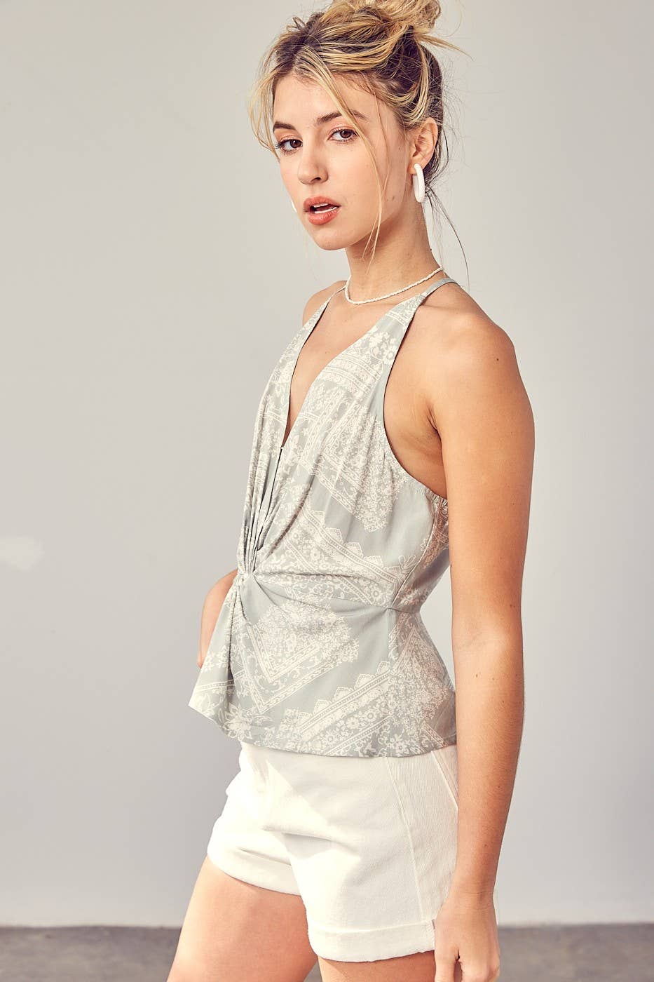 FLORAL BANDANA HALTER NECK FRONT KNOTTED TOP: Sage