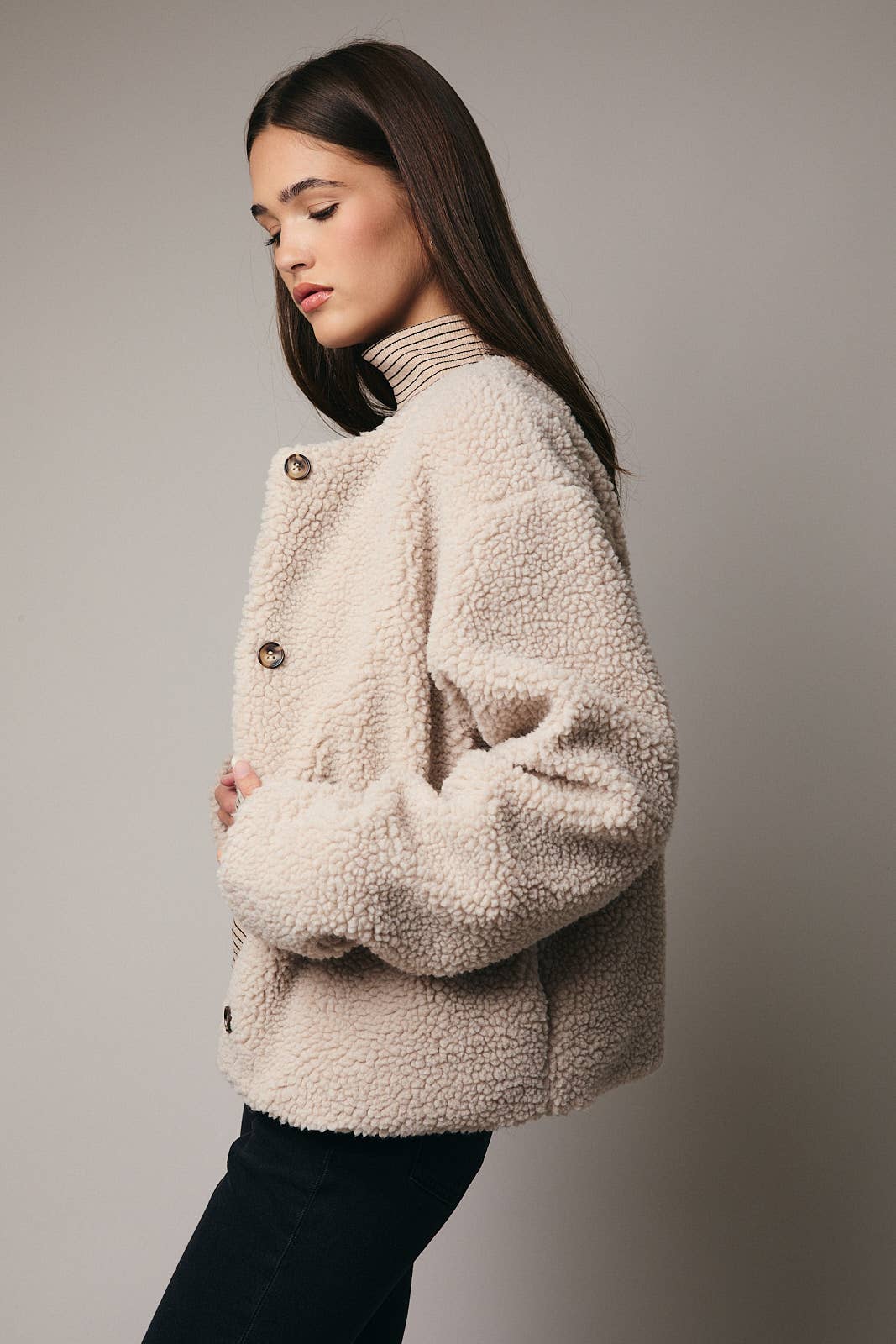 SHERPA OUTERWEAR: OATMEAL