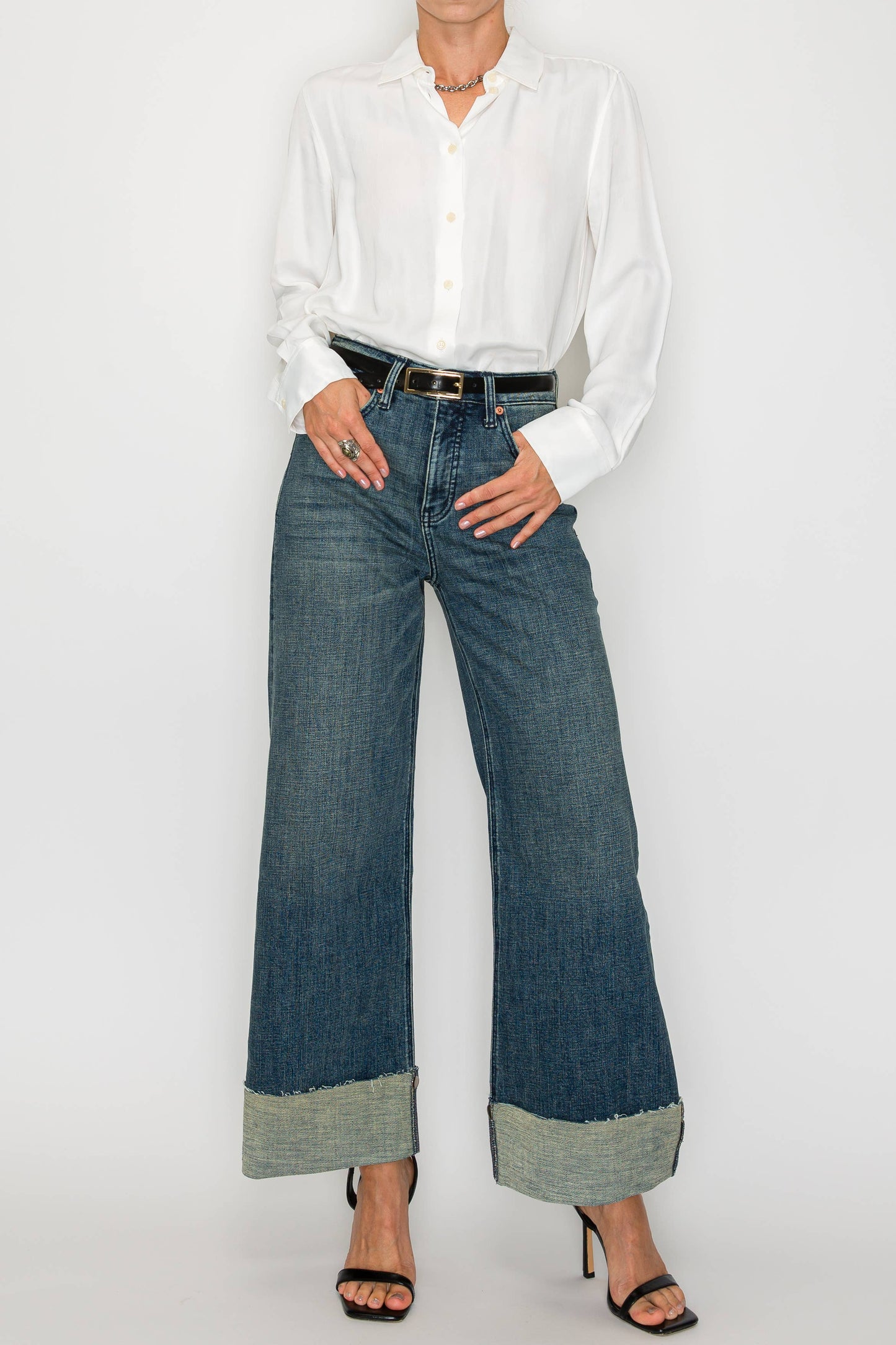INSEAM TRANSFER TUMMY CONTROL HIGH RISE WIDE LEG JEANS: