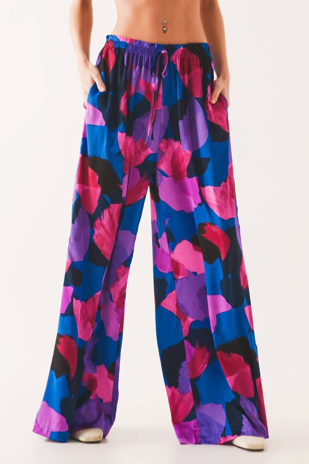 Wide leg pants in purple floral: Purple
