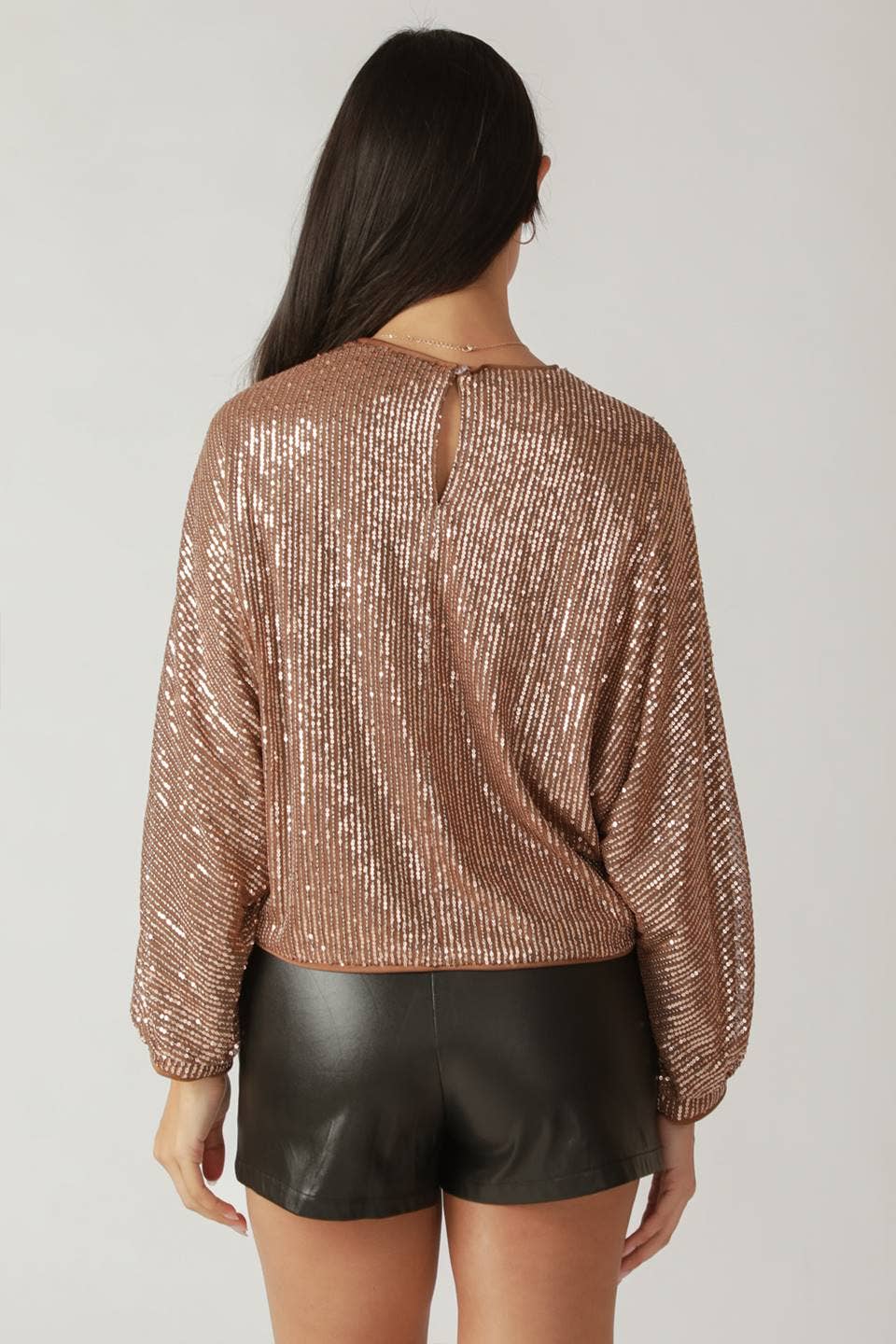 A sequin top  - IT13345: Brown / Contemporary /