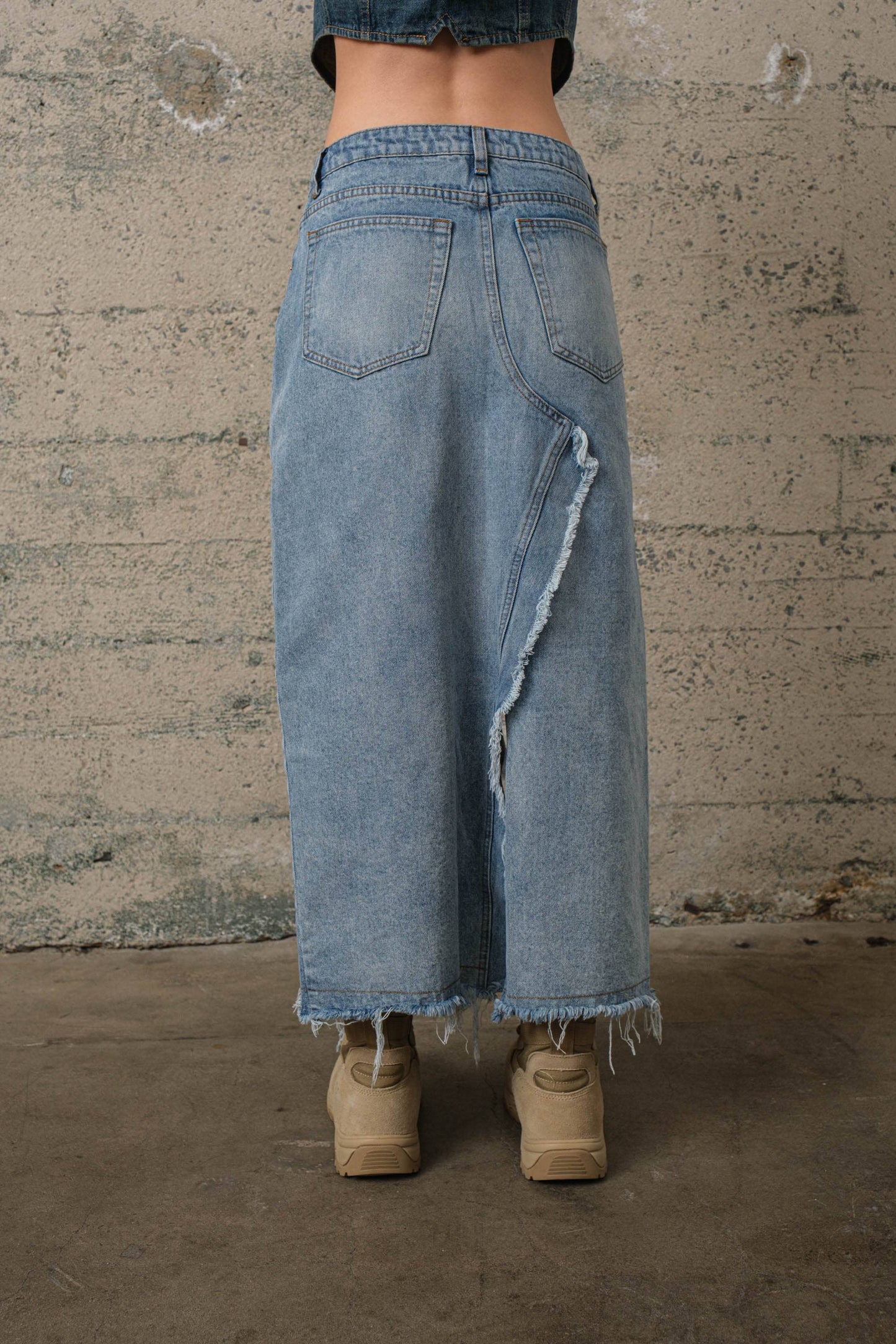 DENIM SKIRT S7688: MEDIUM DENIM