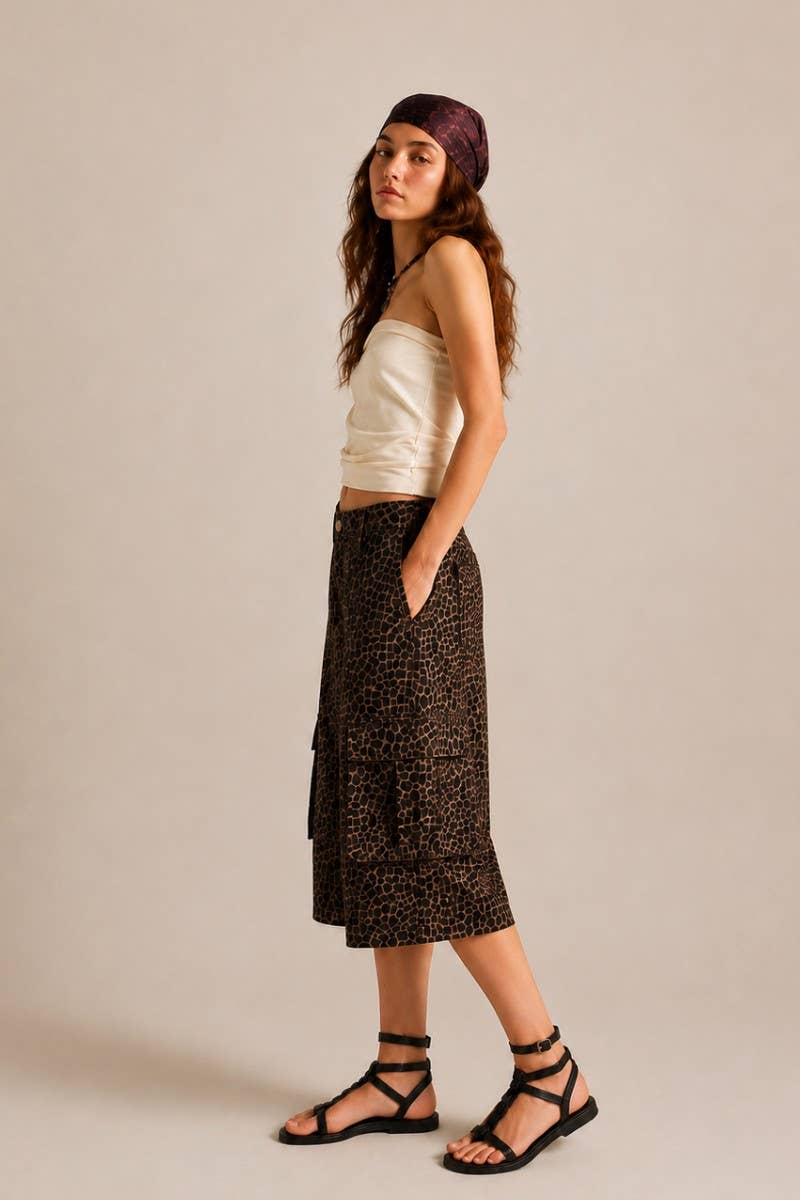 LEOPARD PRINT CARGO CULOTTE SHORTS