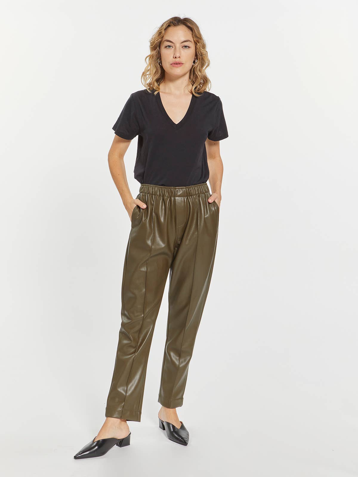 DANIELLE PANT: PLEATHER DESERT OLIVE