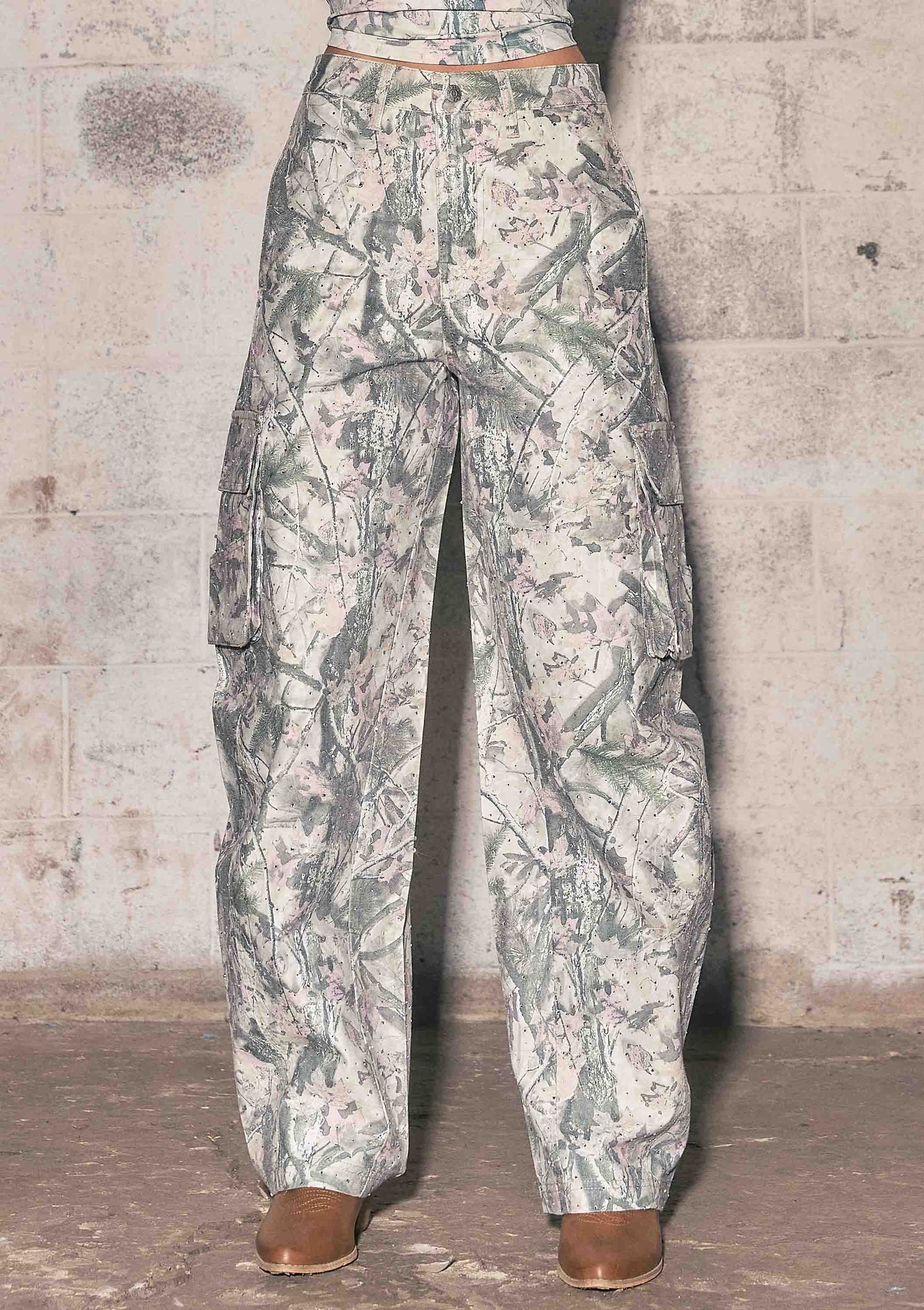 Rhinestone Camo Print Baggy Barrel Jeans: Pink wood
