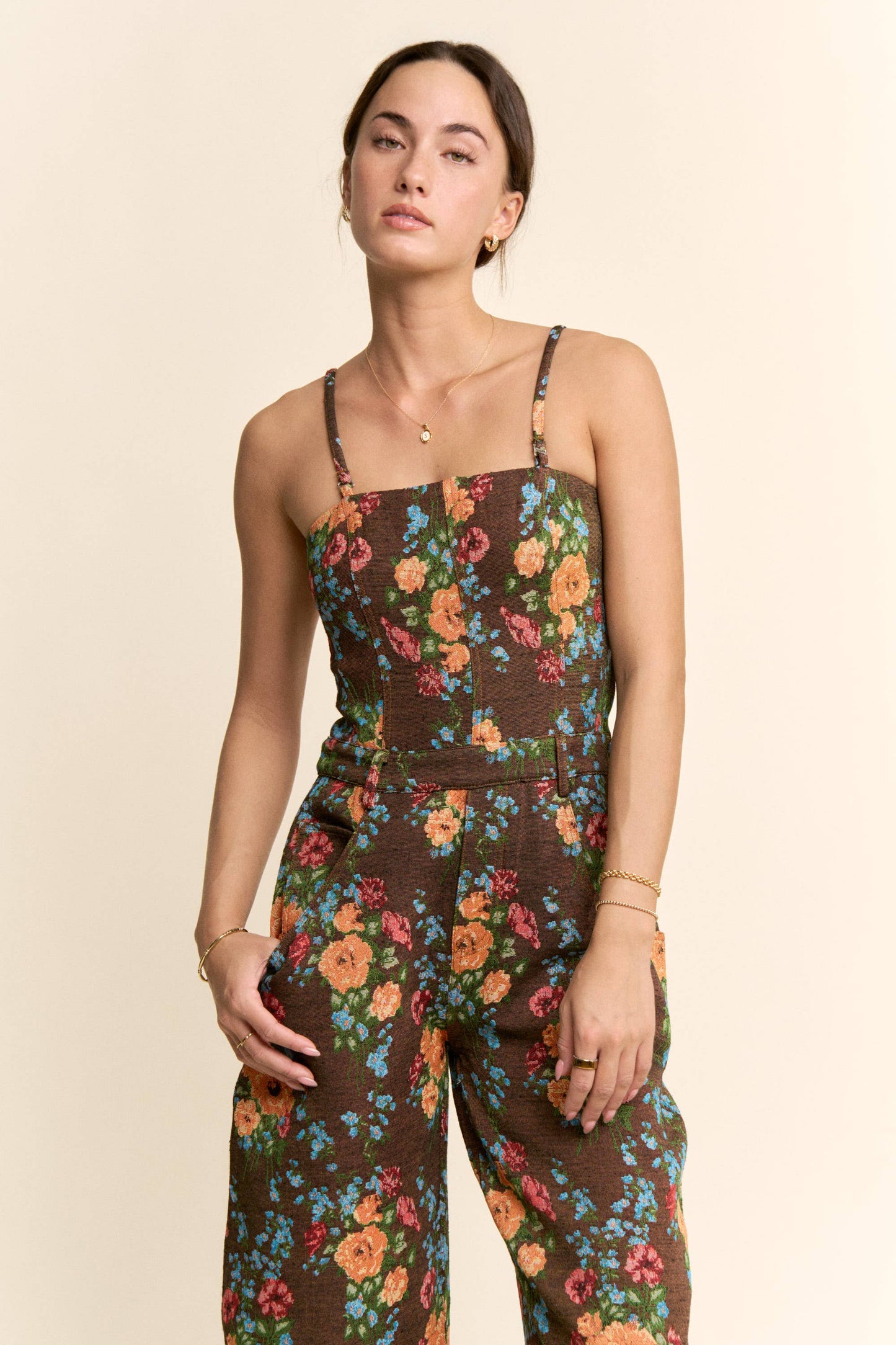 FLORAL JUMPSUIT SPAGHETTI STRAPS SQUARE NECKLINE: Brown