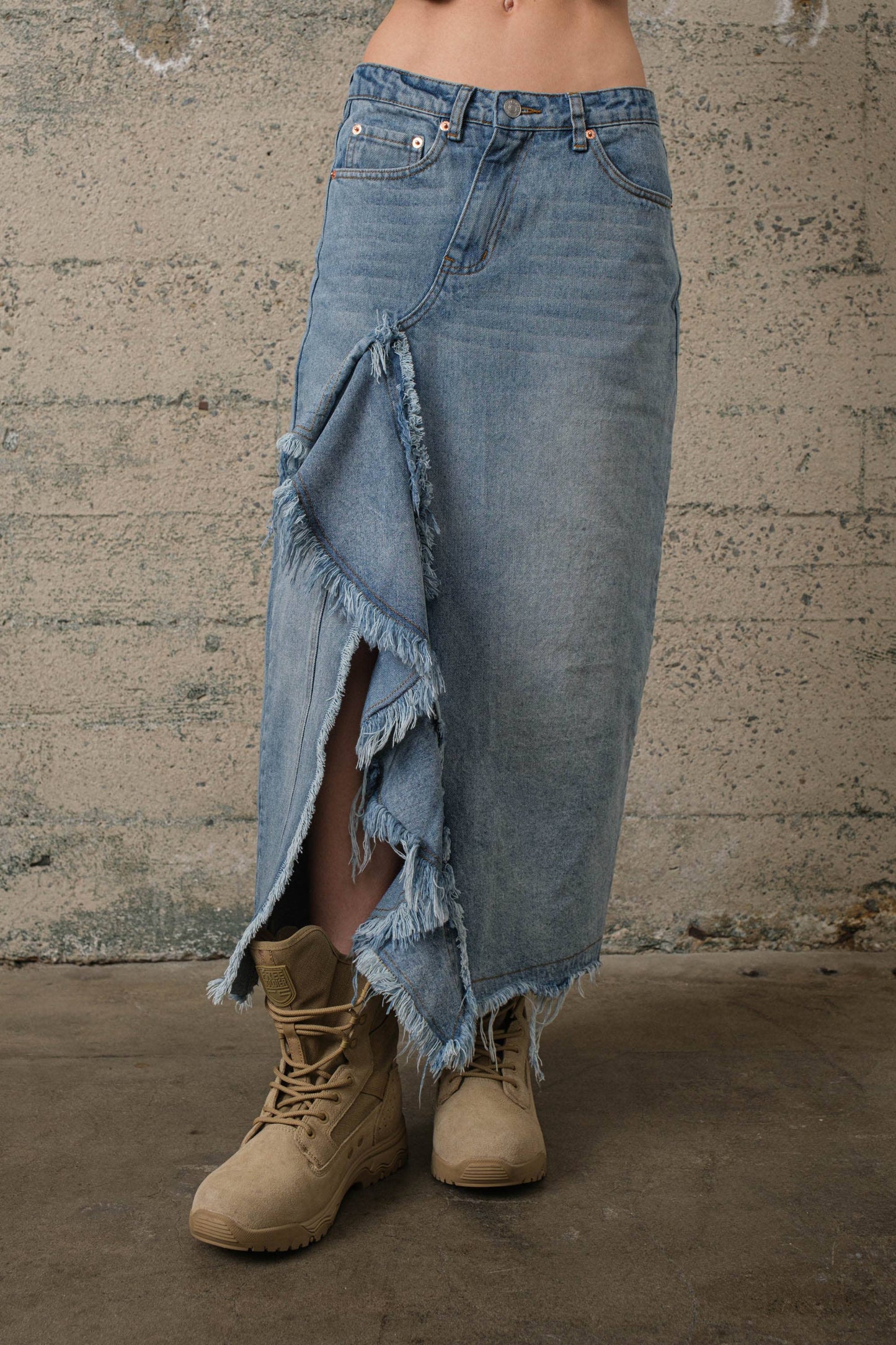 DENIM SKIRT S7688: MEDIUM DENIM