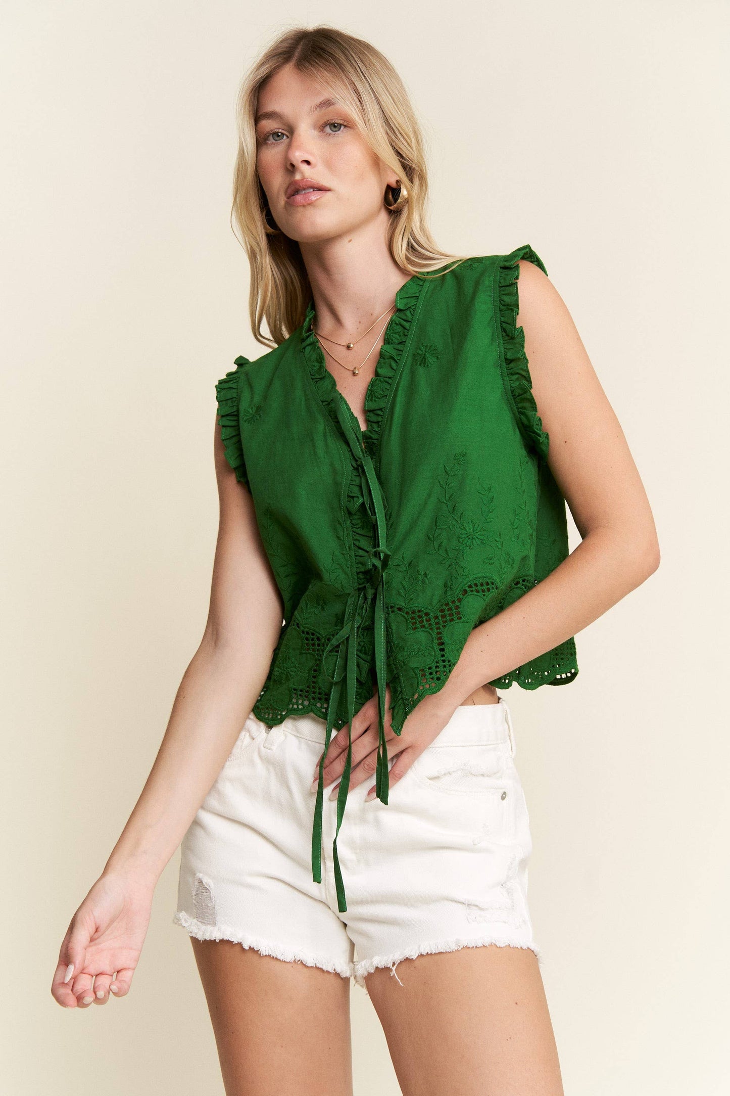 SLEEVELESS RUFFLE FRONT TIE TOP: Green