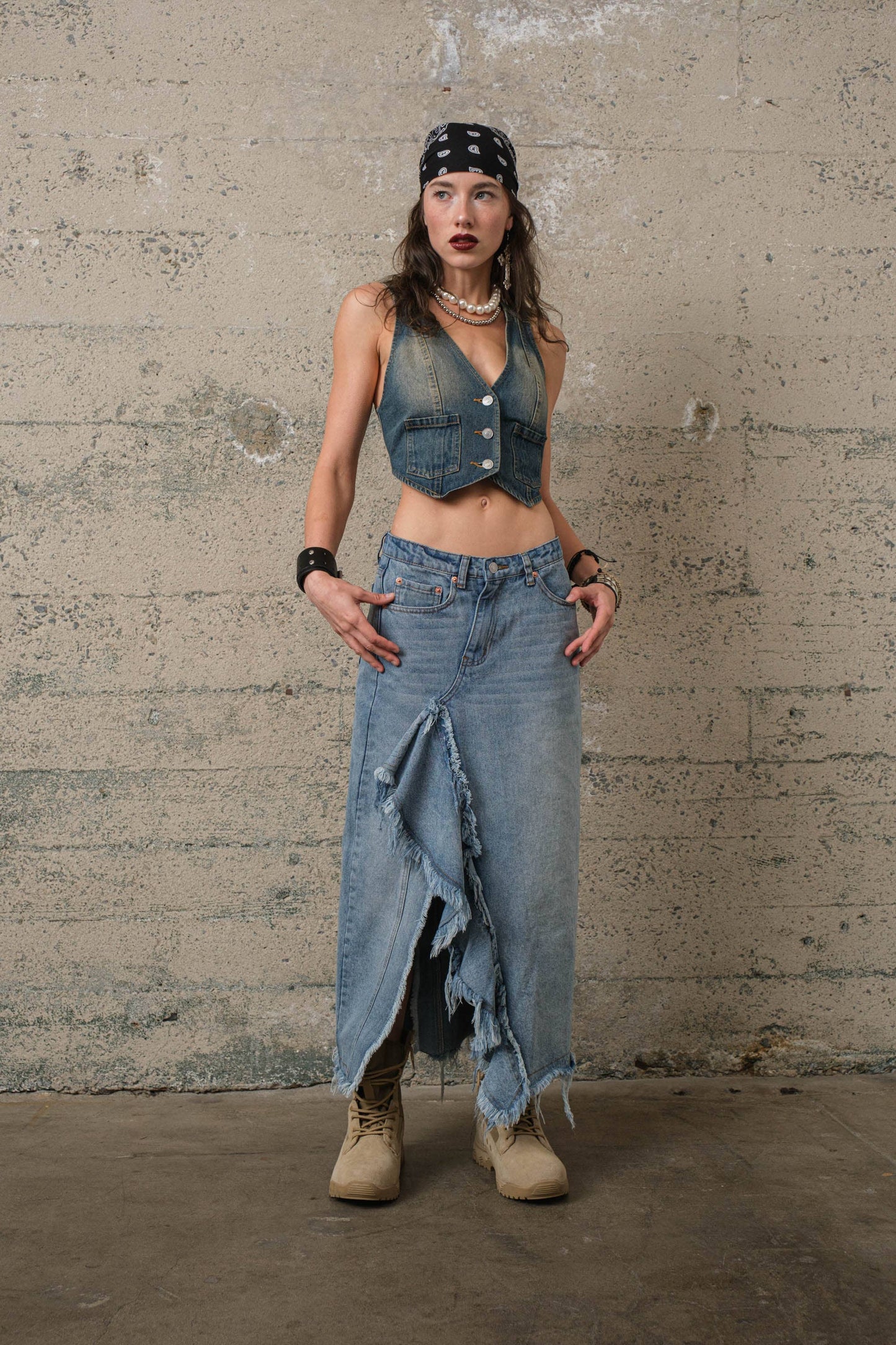 DENIM SKIRT S7688: MEDIUM DENIM