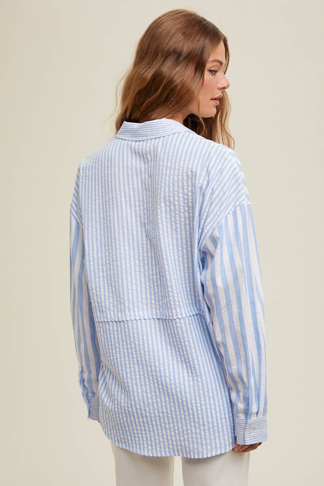 MULTI-STRIPED BUTTON UP SHIRT / WL24-8934: BLUE/WHITE