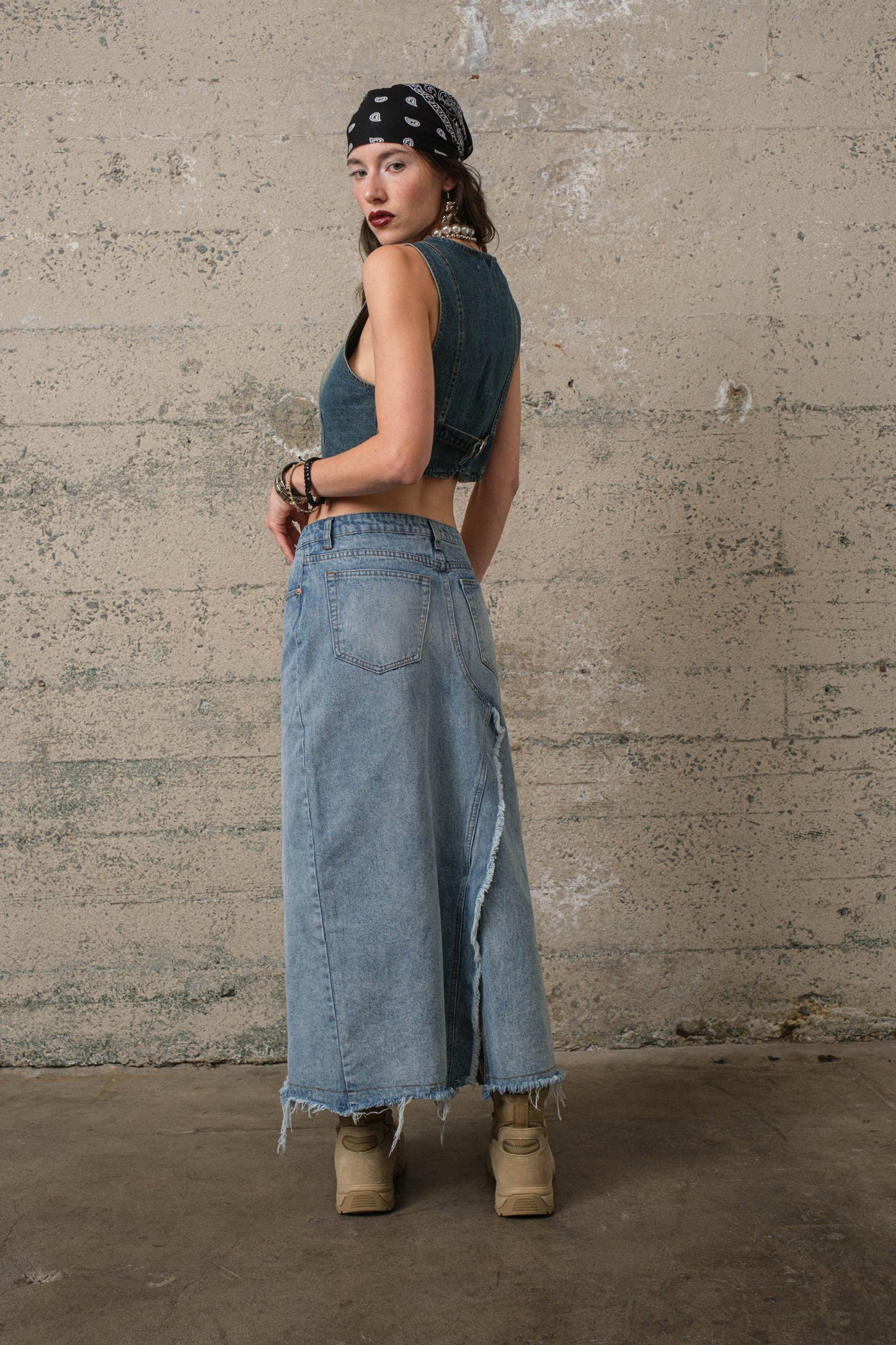 DENIM SKIRT S7688: MEDIUM DENIM