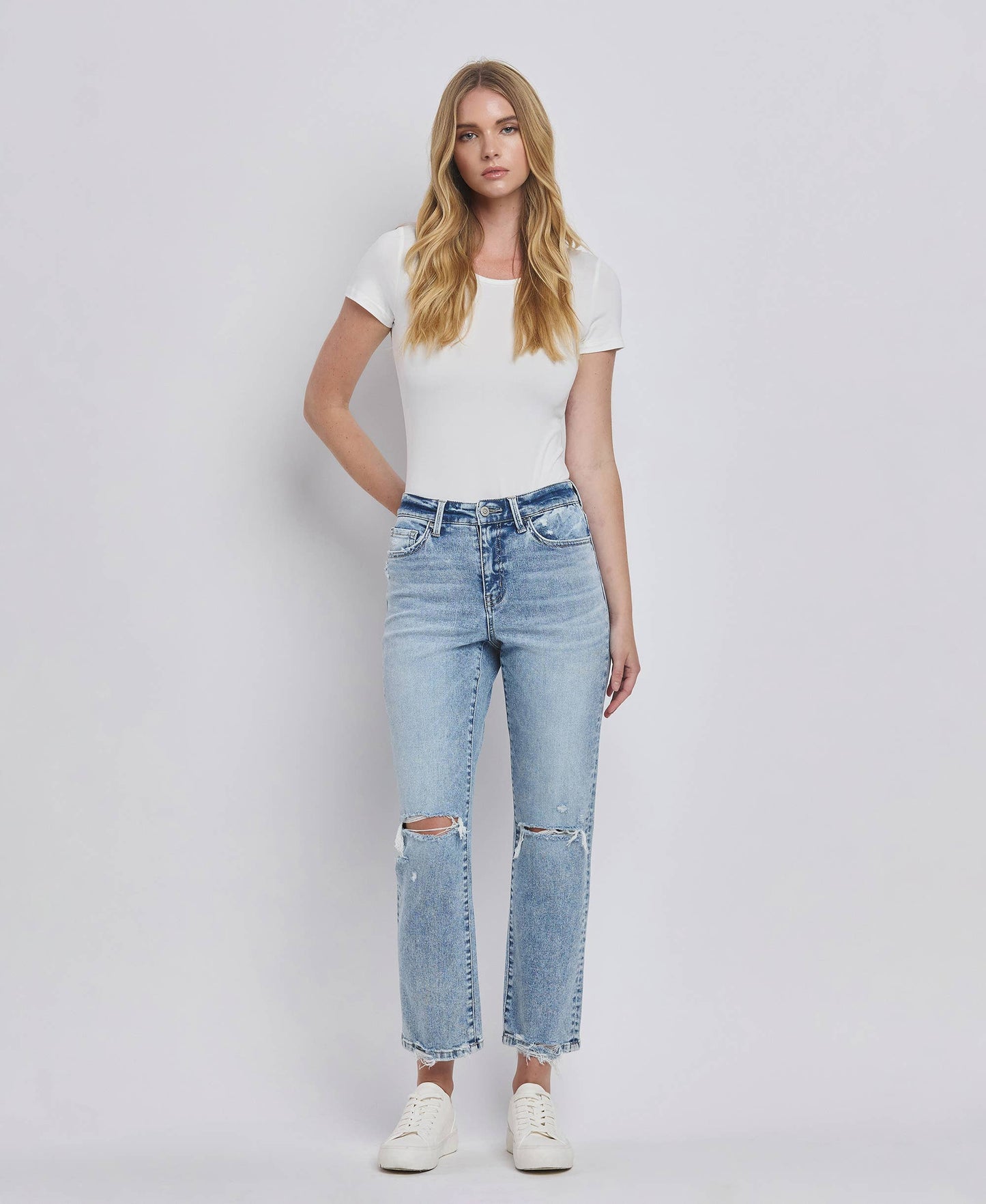 HIGH RISE DISTRESSED STRAIGHT JEANS F5689: VIVID