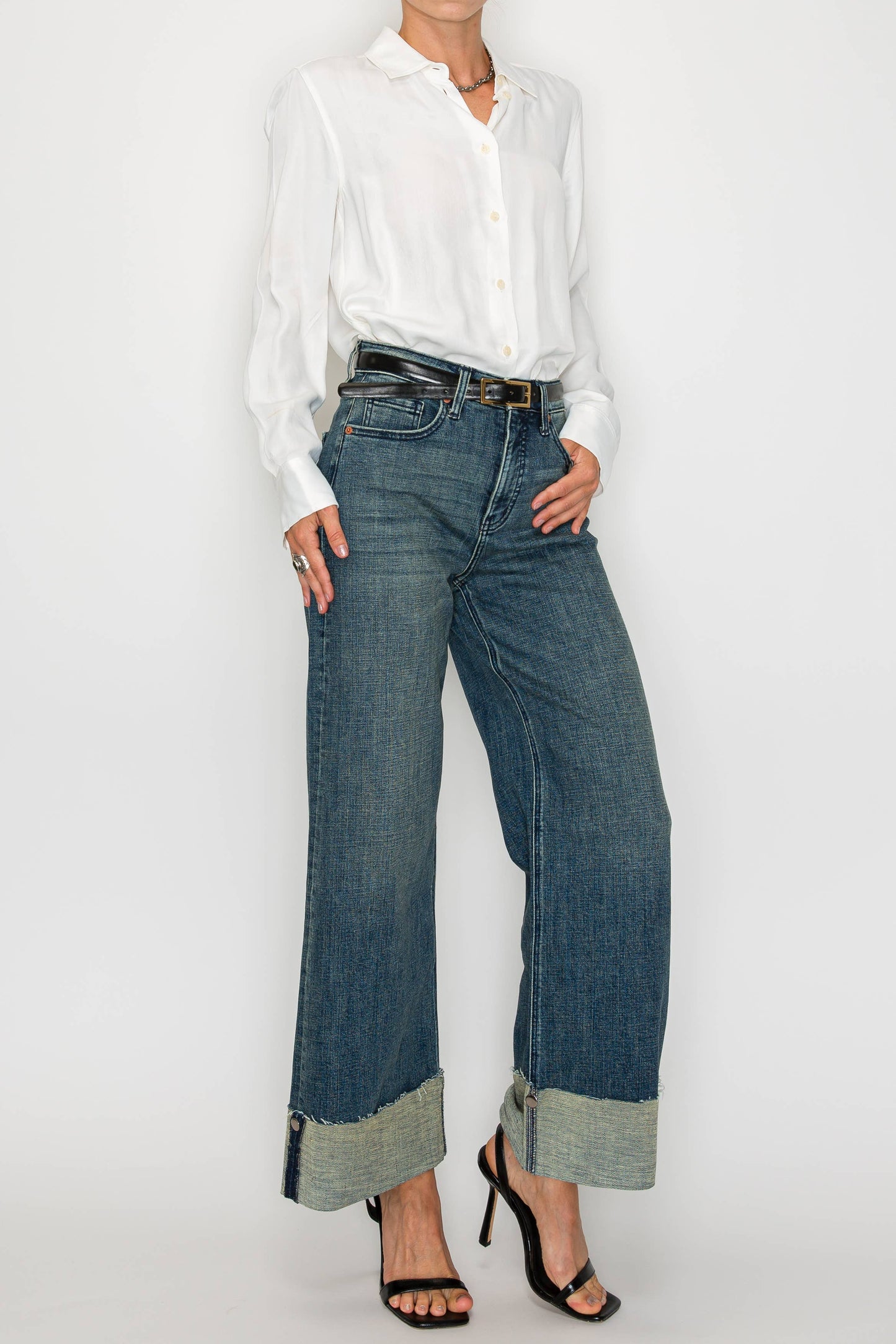 INSEAM TRANSFER TUMMY CONTROL HIGH RISE WIDE LEG JEANS: