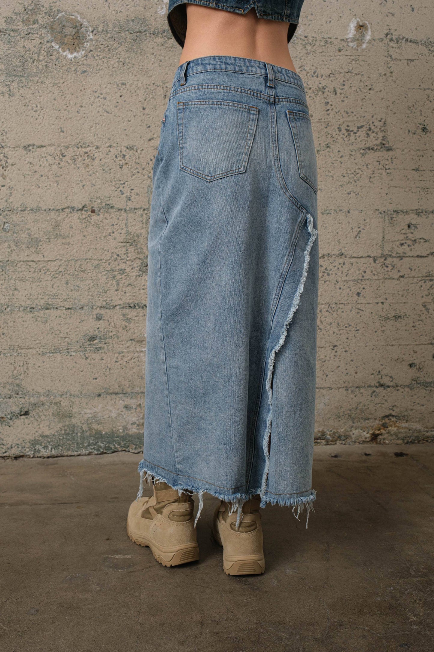 DENIM SKIRT S7688: MEDIUM DENIM