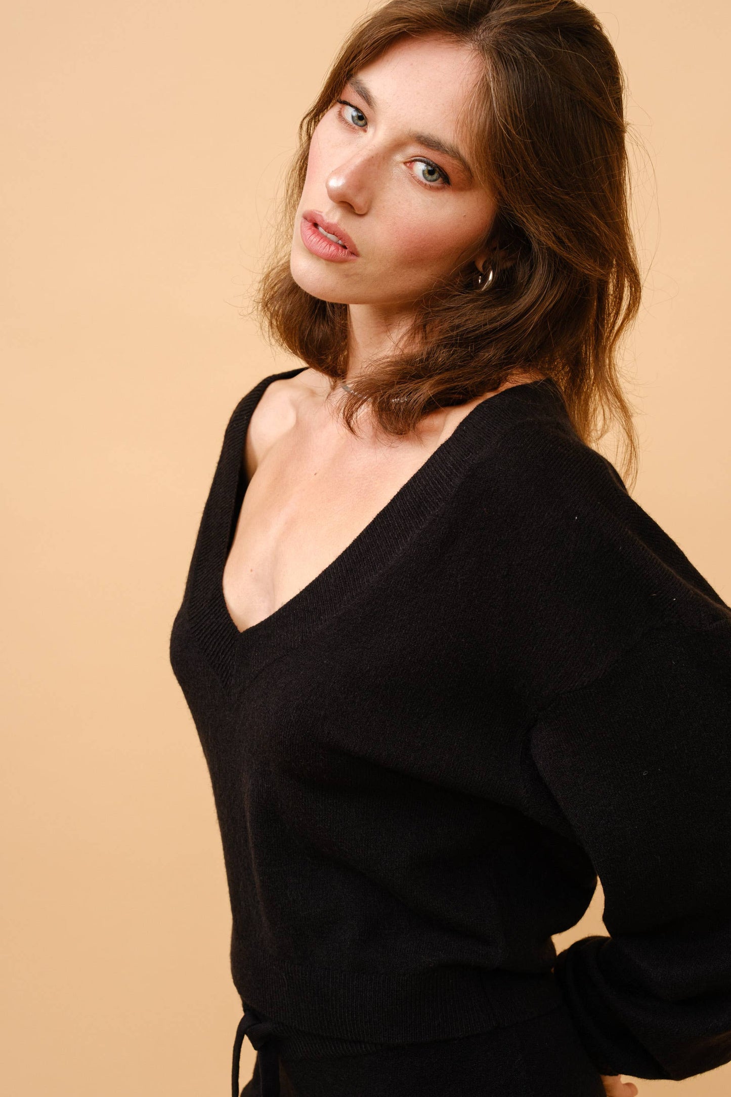 CASHMERE V NECK SWEATER S6290: Black
