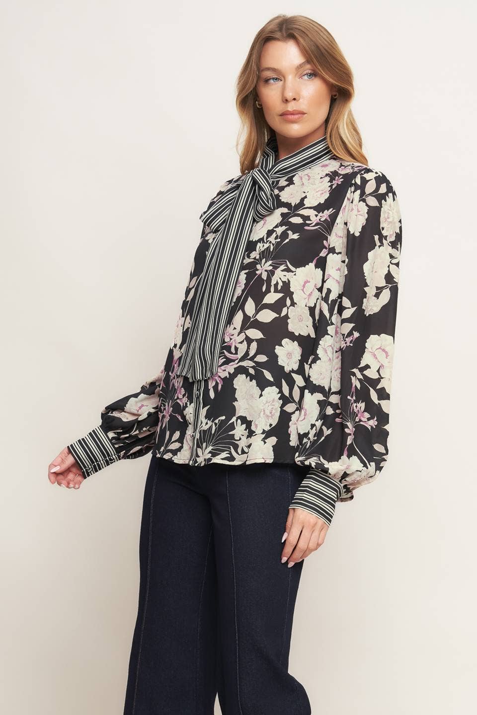 Black/white floral/striped blouse - IT13860: