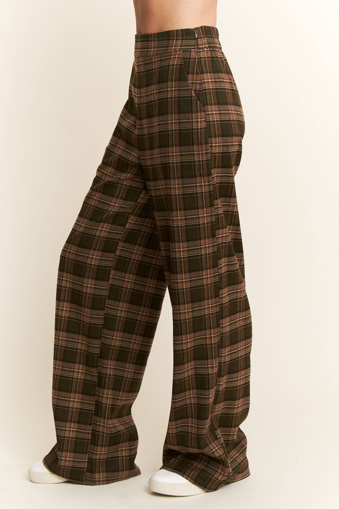 PLAID WIDE LEG SOFT DRESS PANTS: OLIVE/MOCHA
