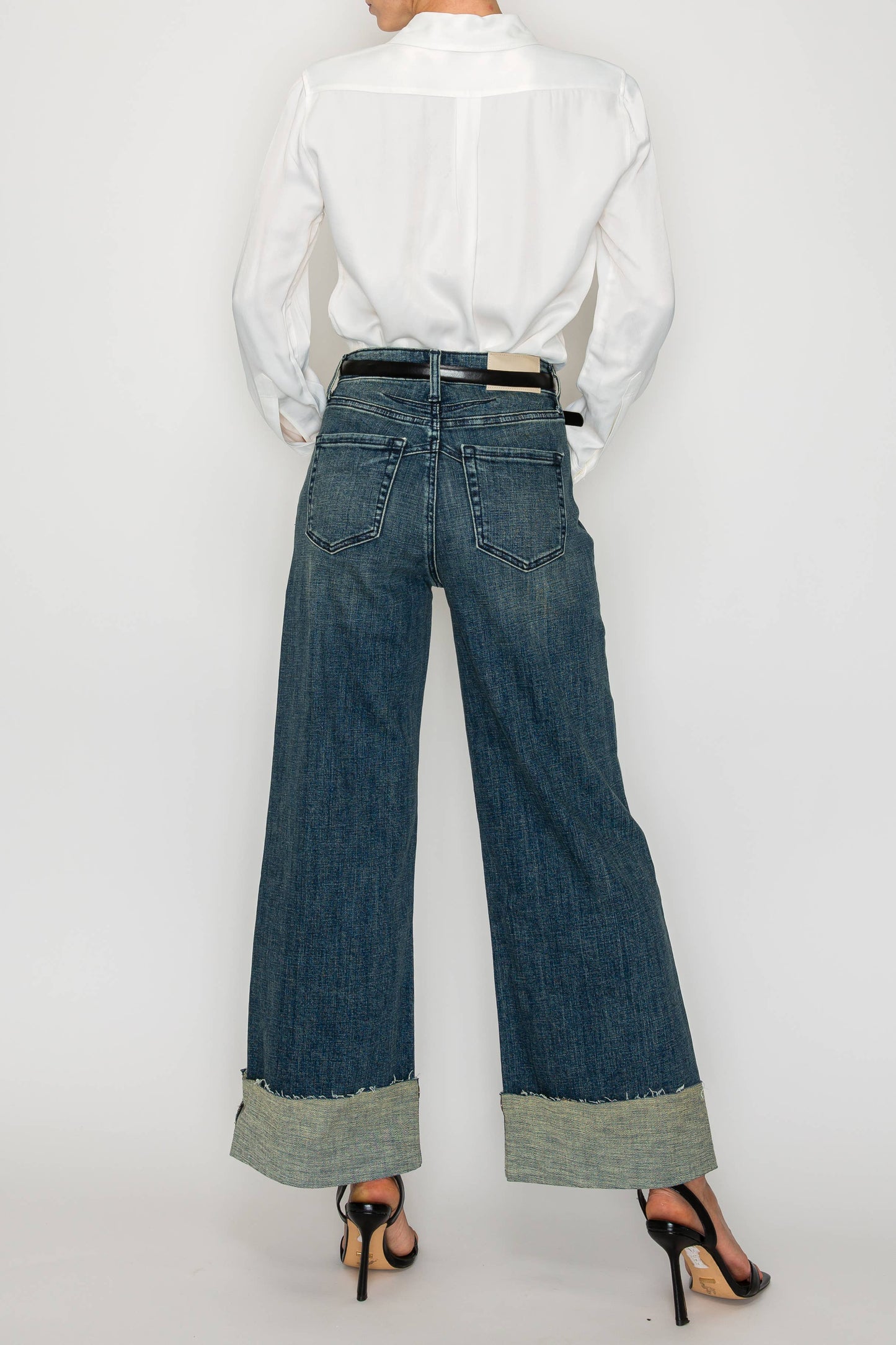 INSEAM TRANSFER TUMMY CONTROL HIGH RISE WIDE LEG JEANS: