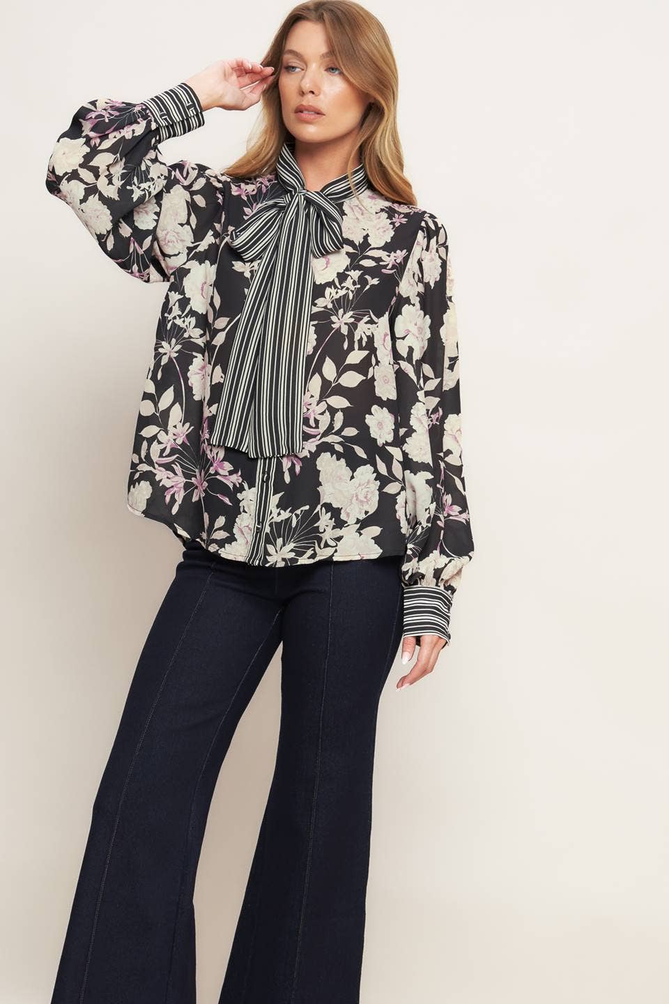 Black/white floral/striped blouse - IT13860:
