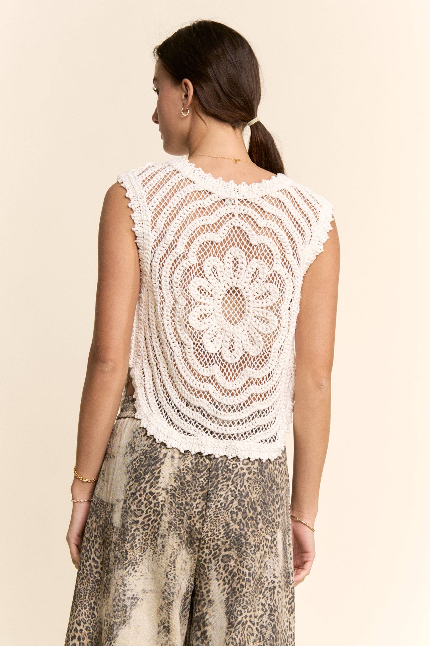 CROCHET CROP TANK TOP SLEEVELESS OPEN LACE FLORAL: Cream